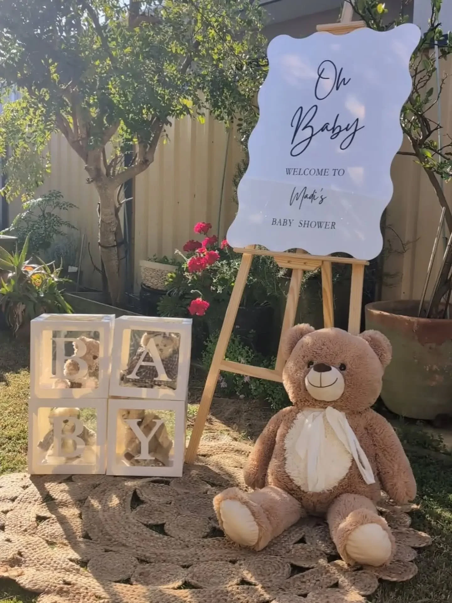 Celebrate your &quot;Oh Baby&quot; moment with this charming decor package&mdash;it's picture-perfect and easy to rent for only $100! 🧸🎈

​What's Included:
-​Wavy Welcome Sign &amp; Stand (Sign) + $10 (Stand)
-​Giant Teddy Bear Prop
-​&quot;BABY&qu
