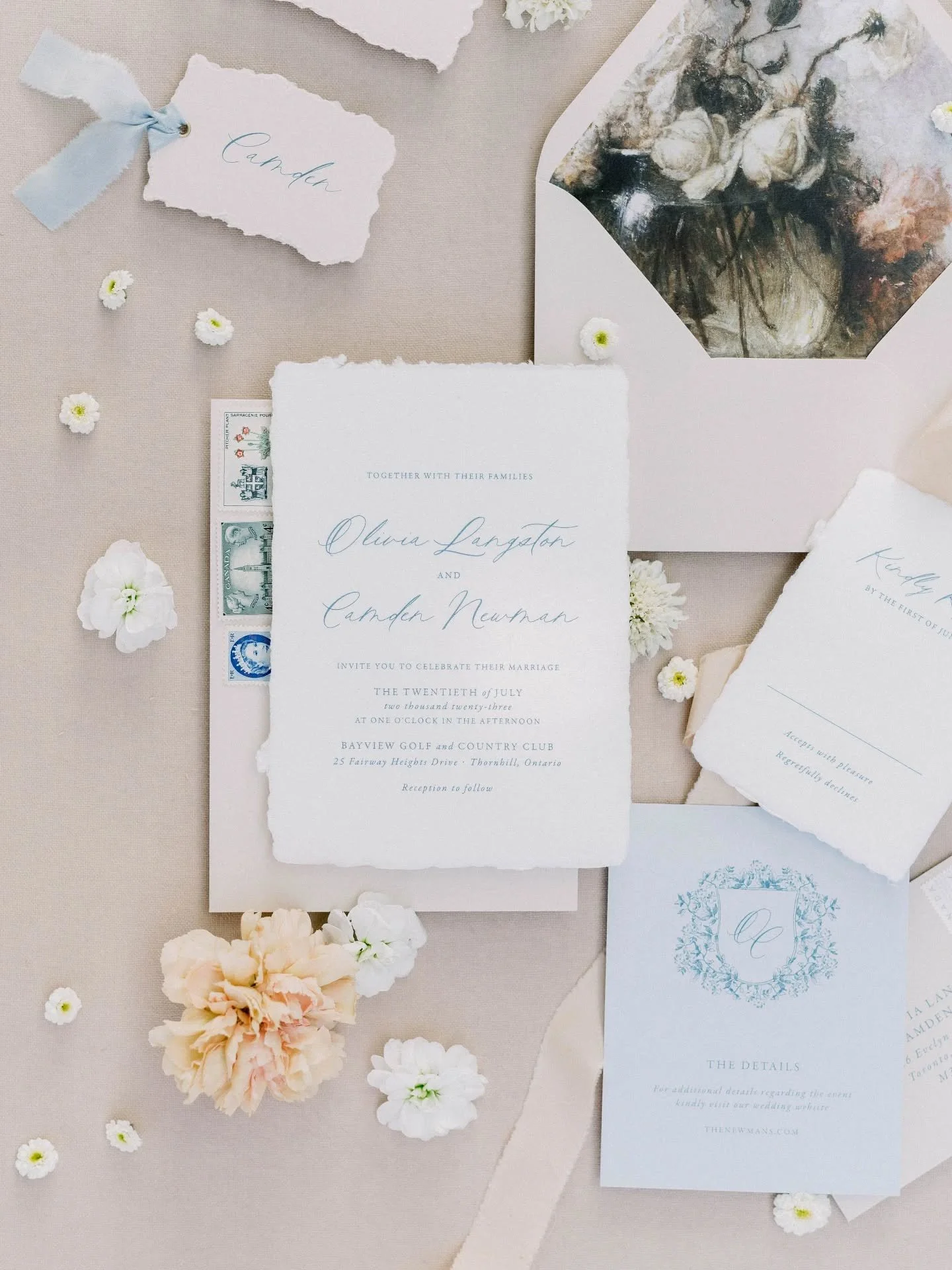 something blue, something timeless.
planning: @alyssakayevents
venue: @bayviewclub
photography: @whitneyheard
videography: @curio.studios
florals: @narcissusandechofloral
stationery: @paperpalette
table top rentals: @tabletalesinc
cake: @cakes.bybb
