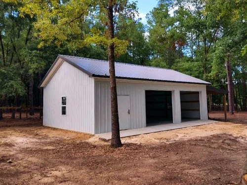 Pole Barns vs Metal Building- Put an End to the Tug of War