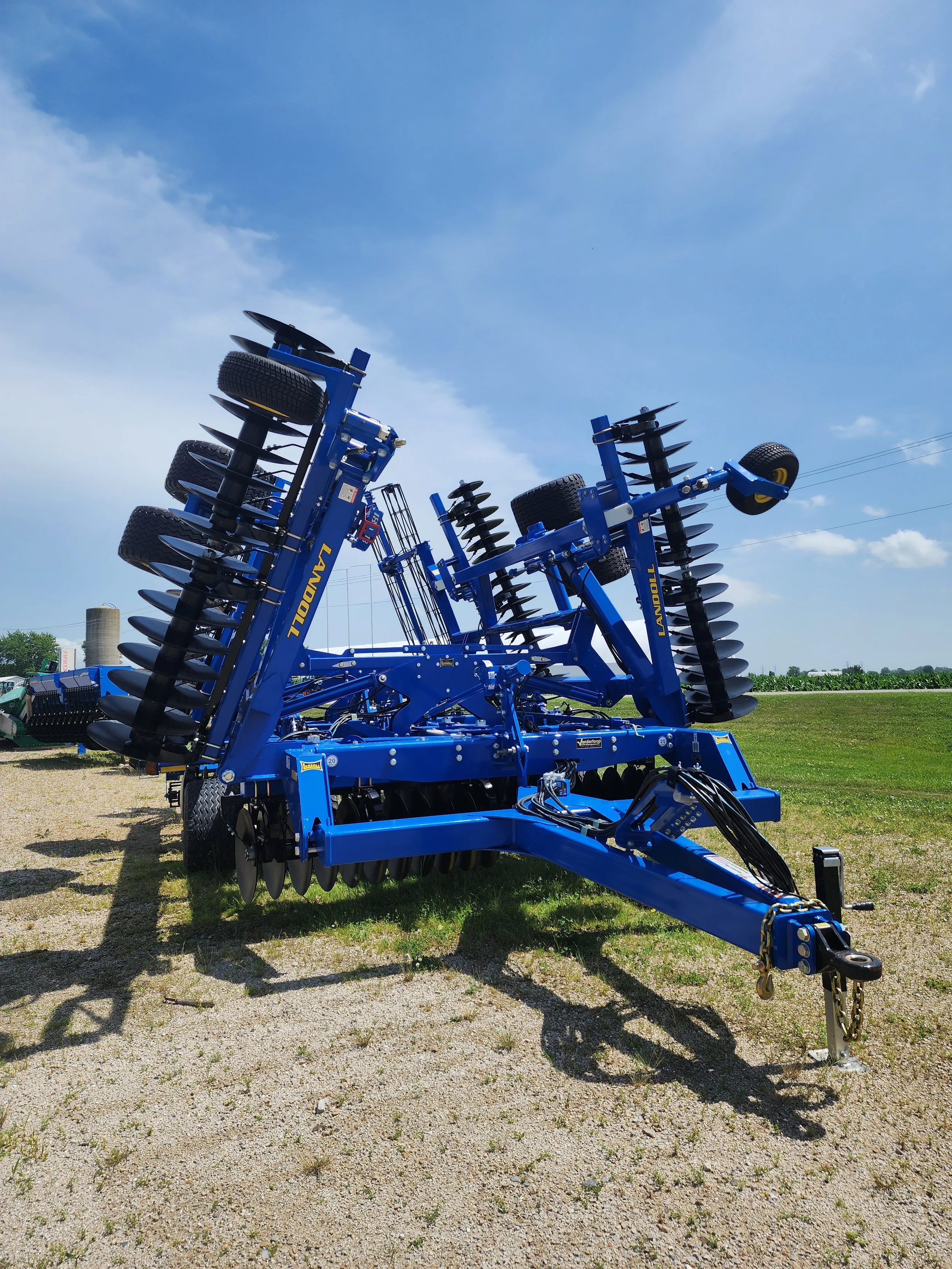 2025 Landoll 7531-32