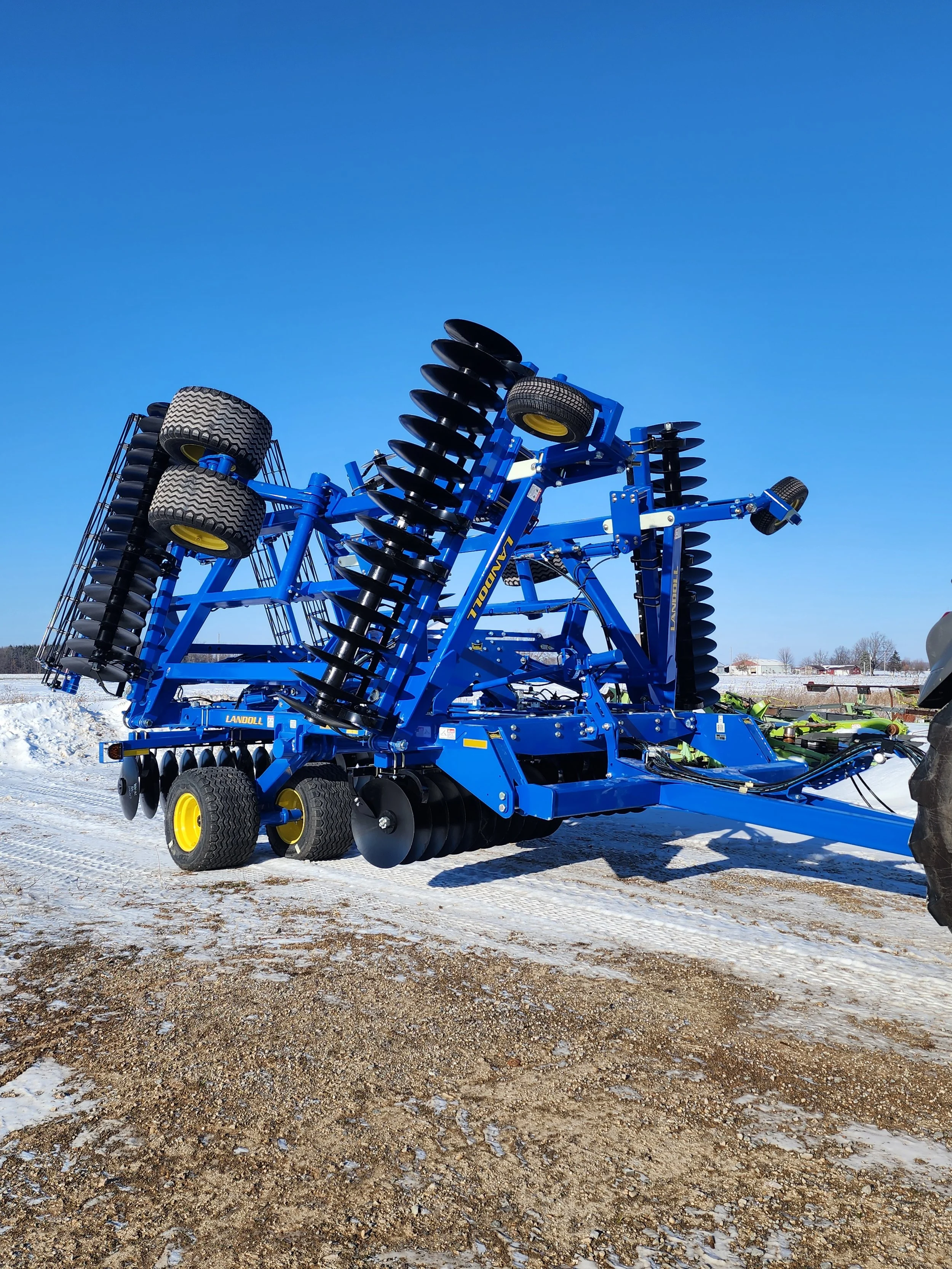 2025 Landoll 7531-32