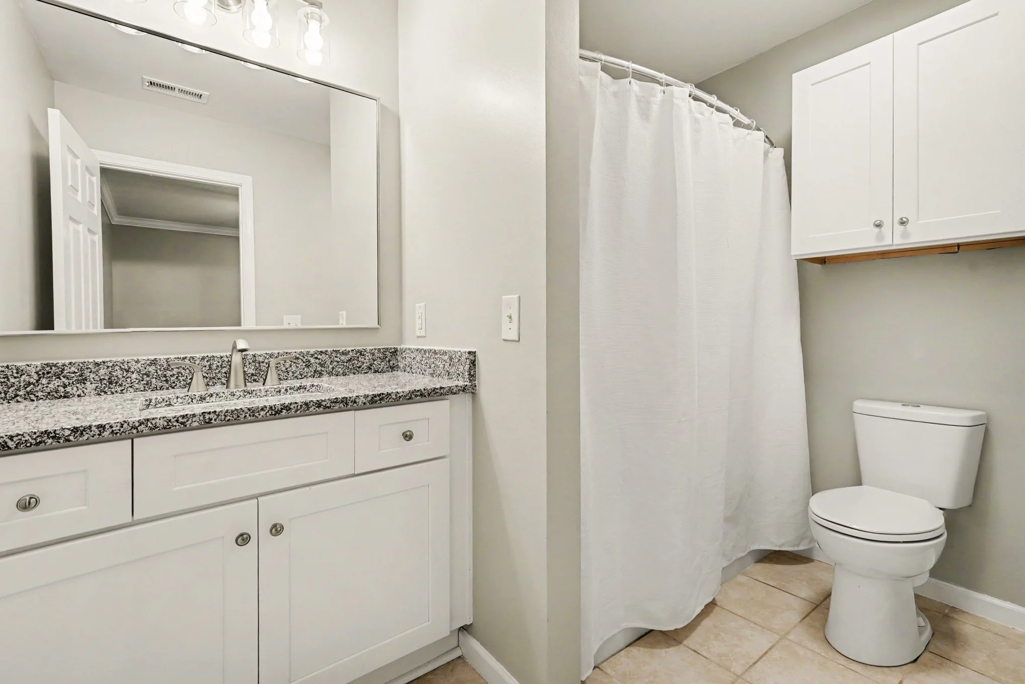 primarybathroom 2.jpg