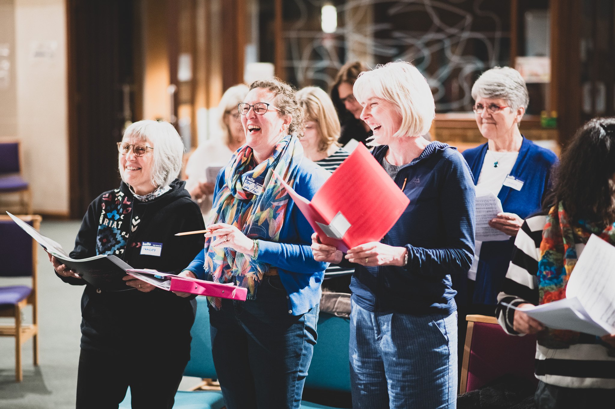 Creating something beautiful together 🎤🎵

#choir #choirpractice #choirlesson #wokingmusic #woking #wokingbusiness #musician #musicschool #music #musiclover #band #livemusic #musiclessons #sing #unity