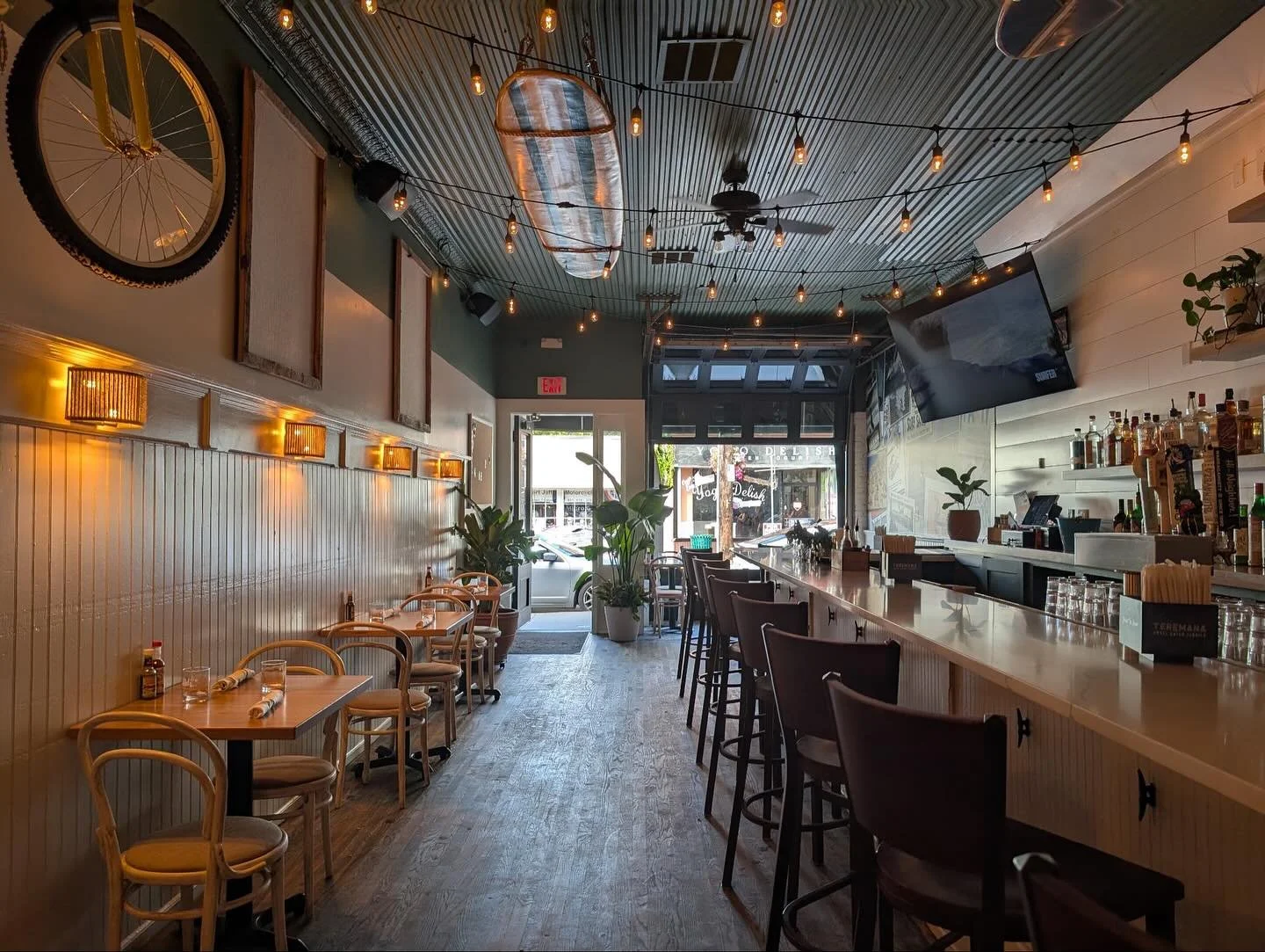 As an existing customer of WiredUP, when &ldquo;ditch&rdquo; Kitchen &amp; and Surf Bar decided to open their second location, they trusted us again for a fully integrated audio and control system. As with their first location, the decision to opt fo