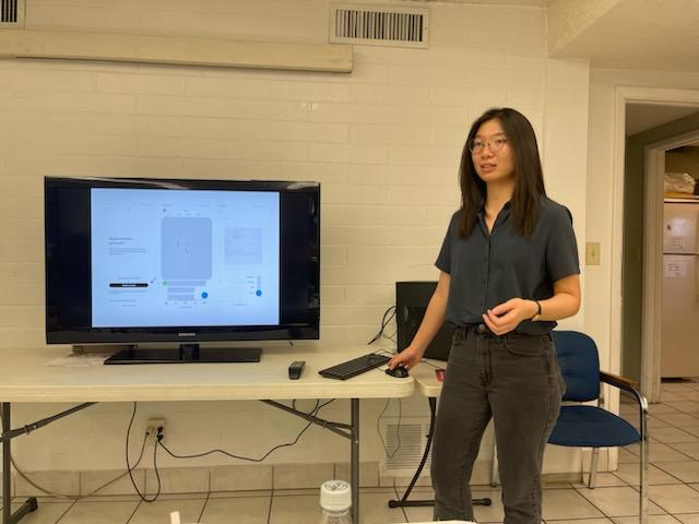 Jing Han Ong discussed how to set up a Twitter account.