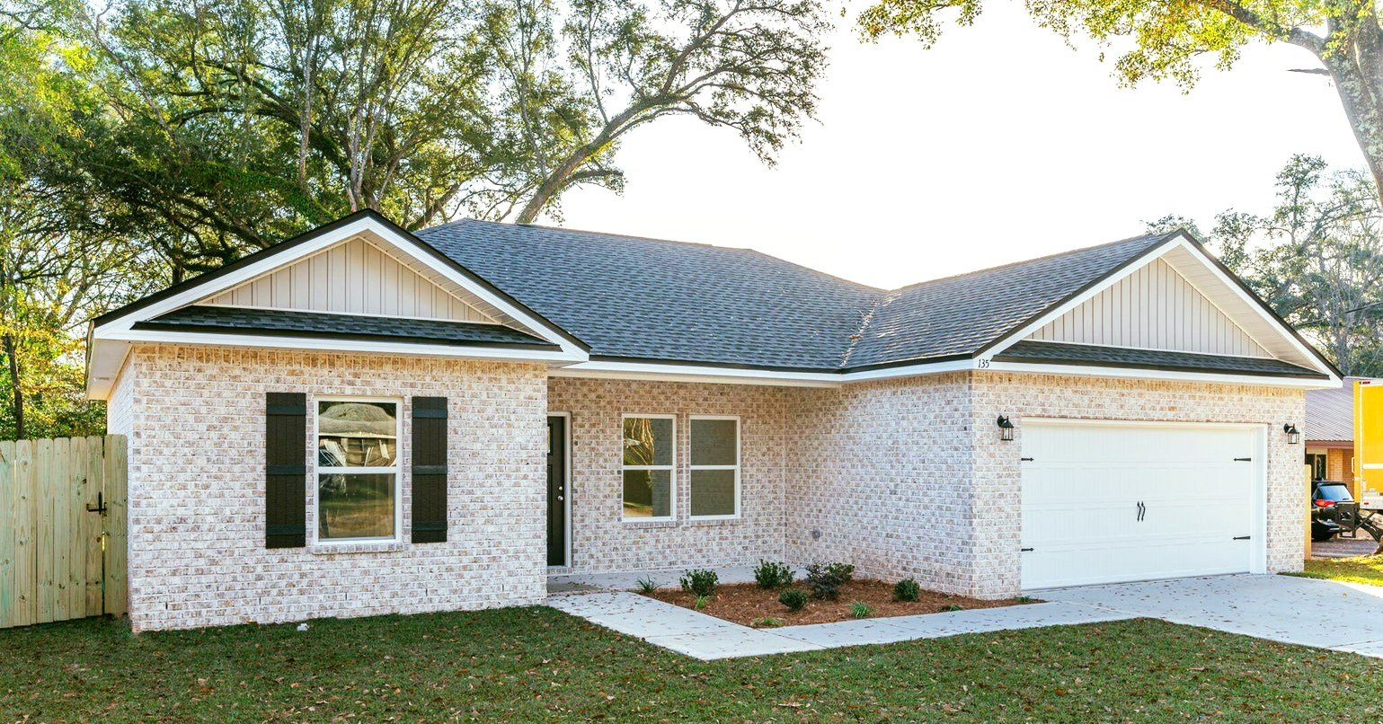 🏡 **Just Listed!** 🎉

Exciting news! A brand new home has hit the market in North Crestview!

📍 Address: 6478 Burleson Boulevard, Crestview, FL 32539 
💰 Price: $275,000 
🛏️ Bedrooms: 3 
🛁 Baths: 2 

This cozy single-family home offers modern co