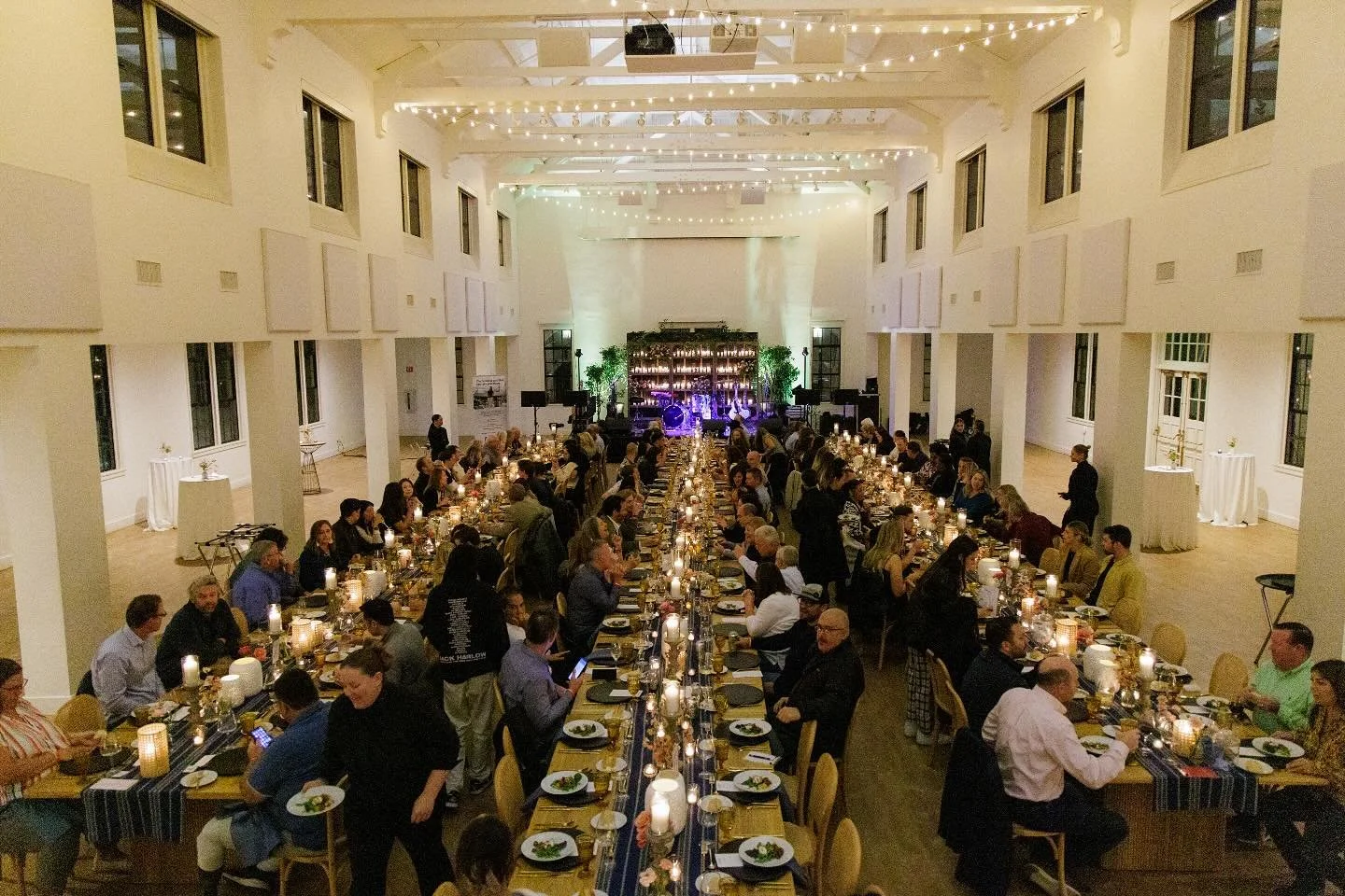 Private dining experiences are an elevated way to gather people around fundamentally enjoyable parts of life - good food, good drinks, and good people.

Check out more of this @southwestair dinner + concert on our website - link in bio!

Event Planni