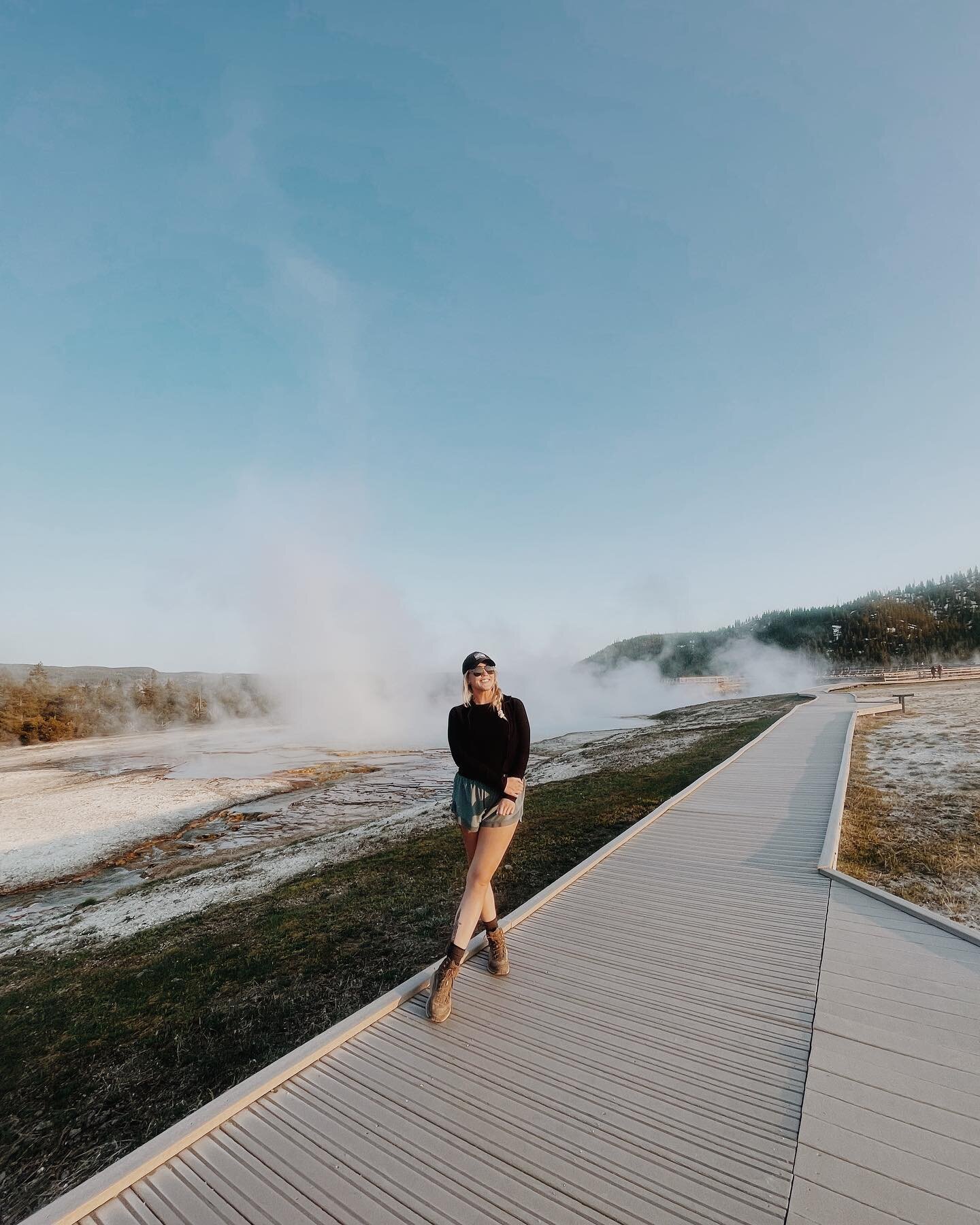 Reels are nice, but I&rsquo;m still a little partial to some good old fashioned photos&hellip;

Yellowstone has absolutely blown my mind. God is my favorite artist. 

#yellowstonenp #exploretocreate