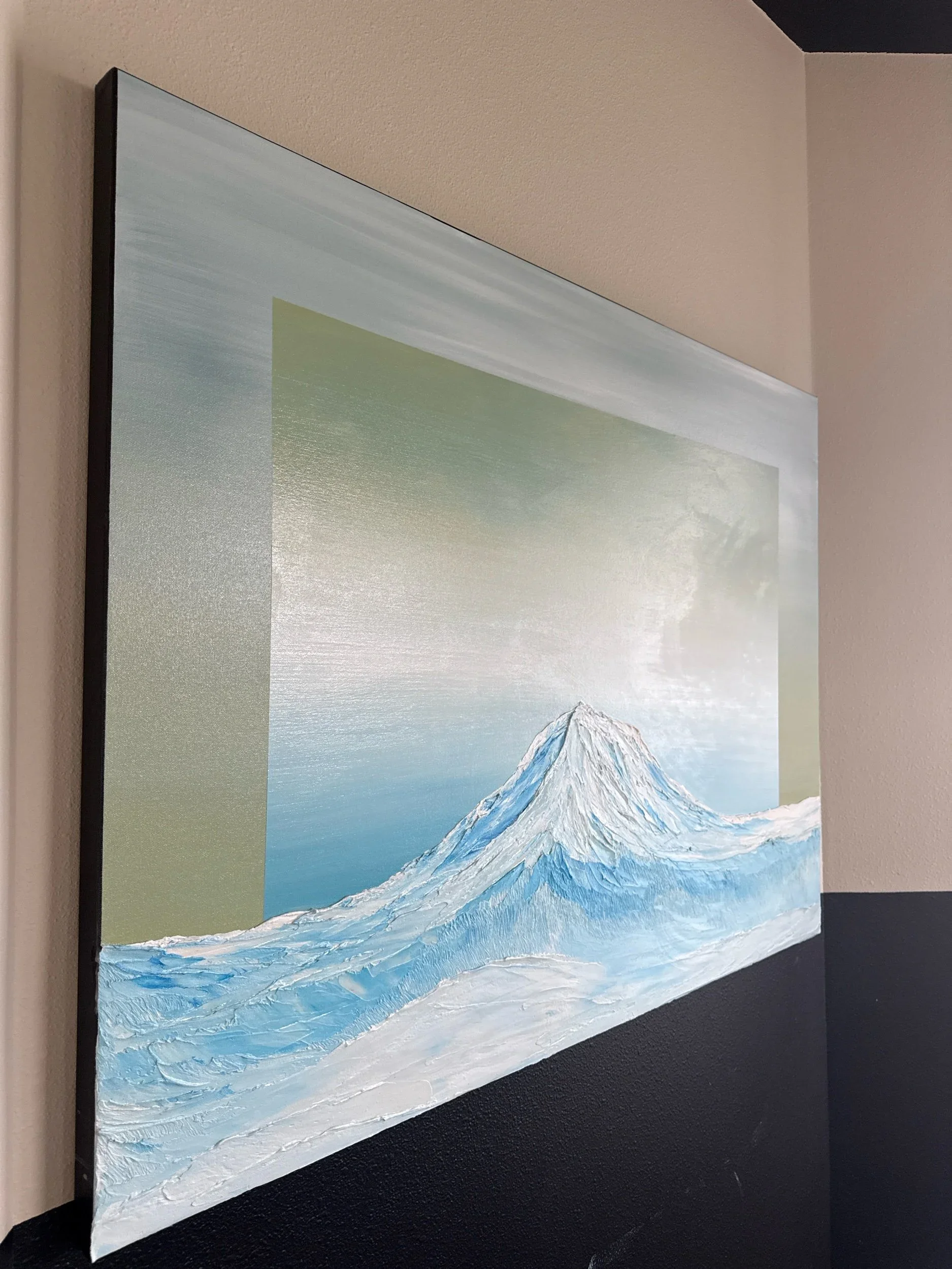 rainiers-threshold-2-mountain-art-paint-erin-oostra-gradient.webp
