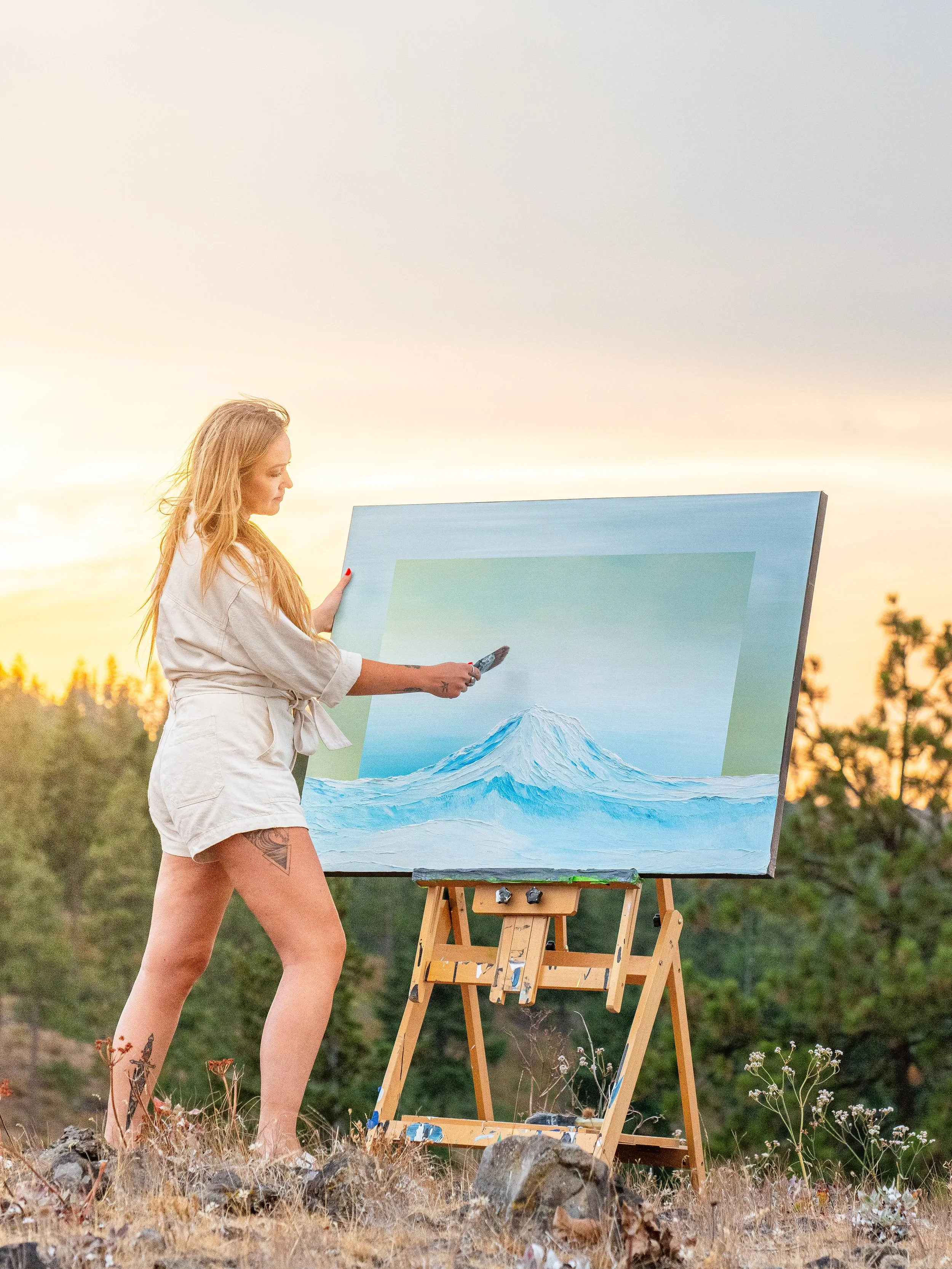 rainiers-threshold-mountain-art-3-erin-oostra-gradient.webp