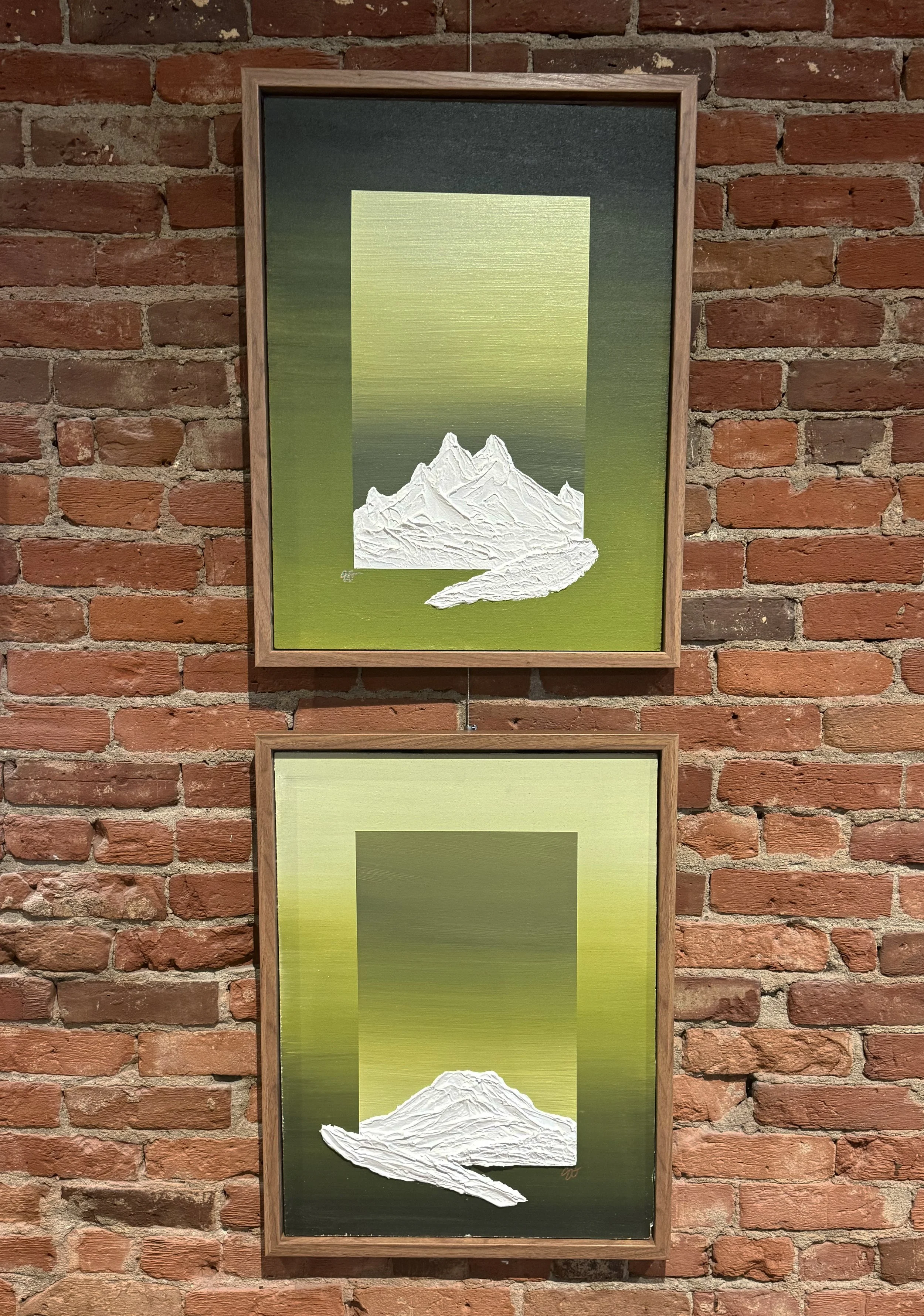 green-white-mountains-pnw.jpg (Copy)