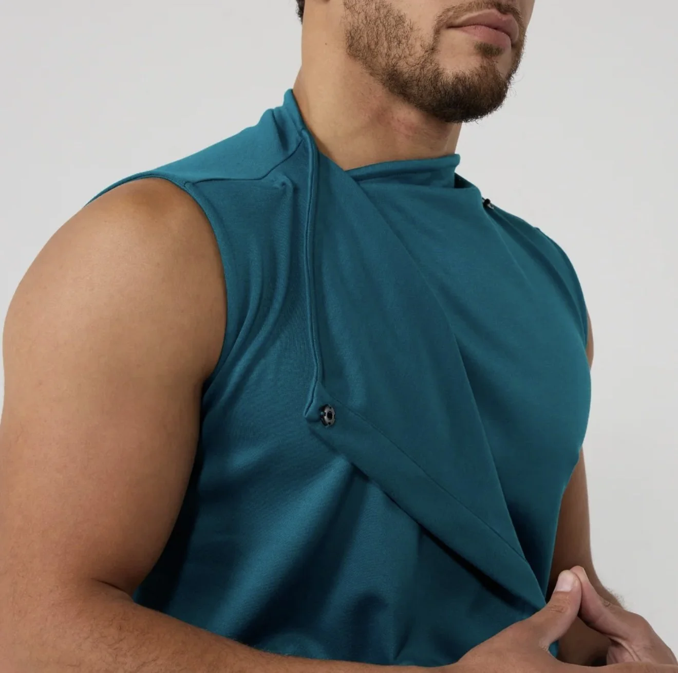 WHY ADAPTIVE FASHION SHOULDN’T LOOK ADAPTIVE: UNHIDDEN RE-DEFINING INCLUSIVE STYLE 