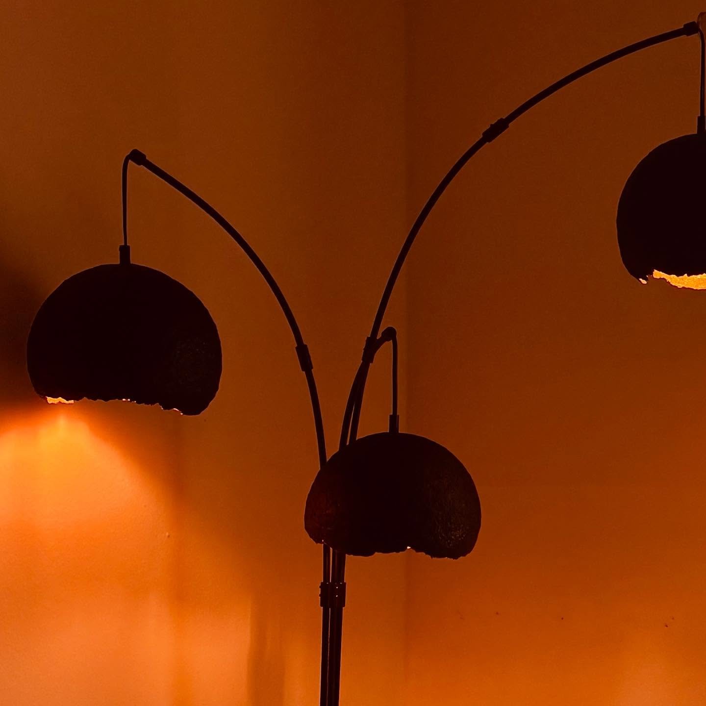 Closer 👀 
.
.
.
.
.
.
.
.
.
#LightingDesign #HomeDecor #InteriorDesign #LightShades #LightingIdeas #ModernLighting #VintageLighting #BohoDecor #MinimalistDesign #RusticLighting #Handmade #CustomLighting #EcoFriendly #SmartHome #MoodLighting