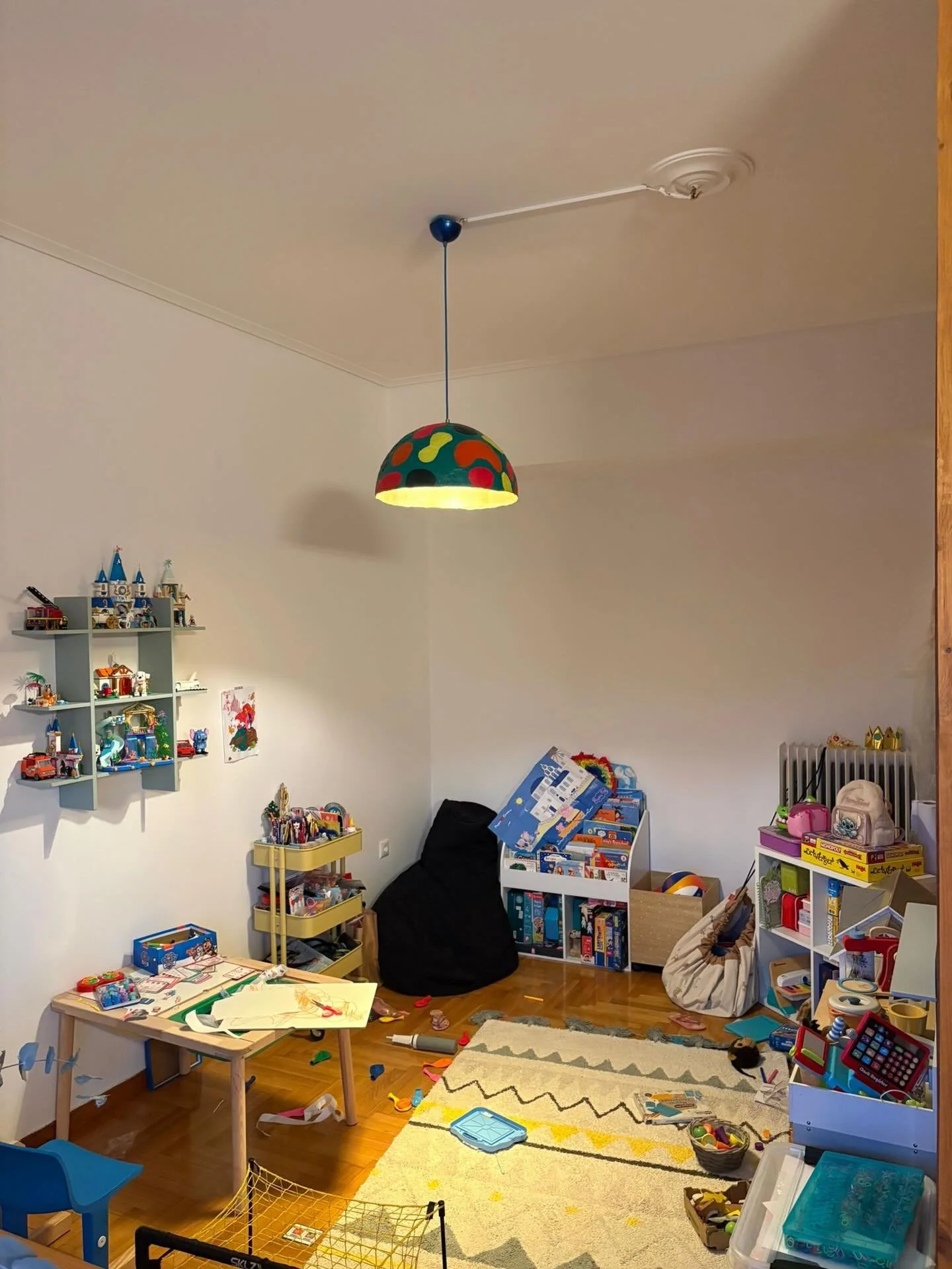 This beauty has officially found its new home 🏡✨
Thank you for giving it a place to shine!
.
.
.
.
.
.
.
.
#homedecor #interiorstyle #vintagehome #homedetails #decorinspiration uniquehome interiorlovers vintagefinds homeaesthetic shopvintage homedec