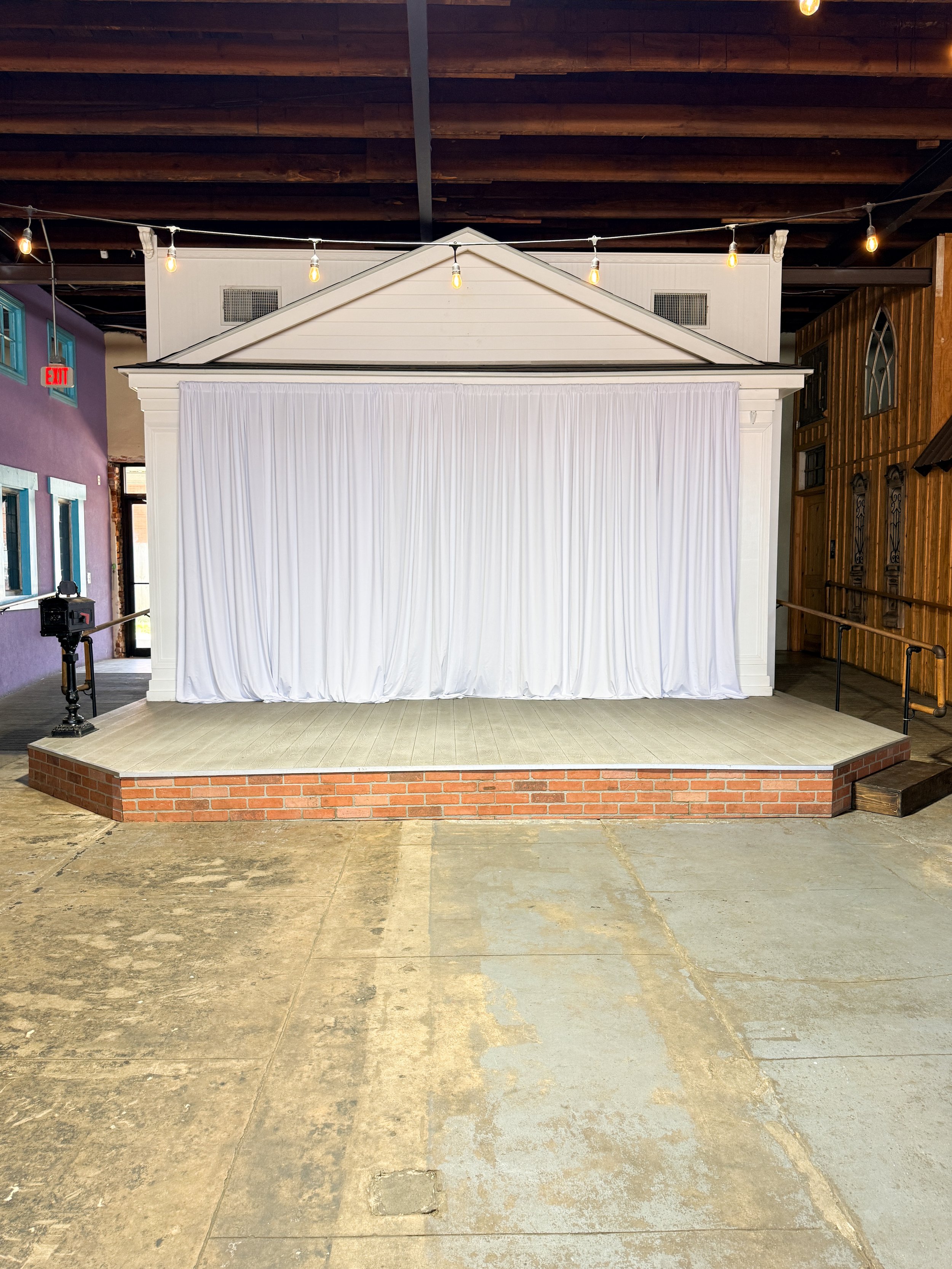Stage draping (Black or White)