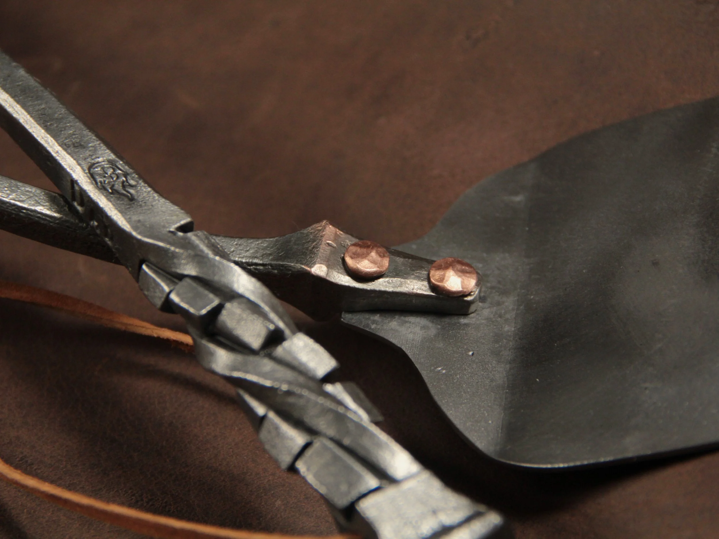 What Makes the Perfect Grilling Spatula?