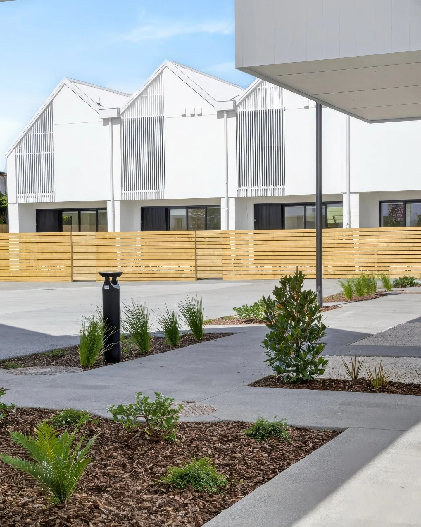 52 Taramea Street, Avondale 

Status: ✅ Completed 
Build Time: 8 months 
Homes Delivered: 17 homes 
Owner Type Breakdown: First Home Buyers 53% 👫 Owner Occupiers 17.6%🧍&zwj;♀️Investors 29.4% 💼 

Check the link in our bio to see our available homes