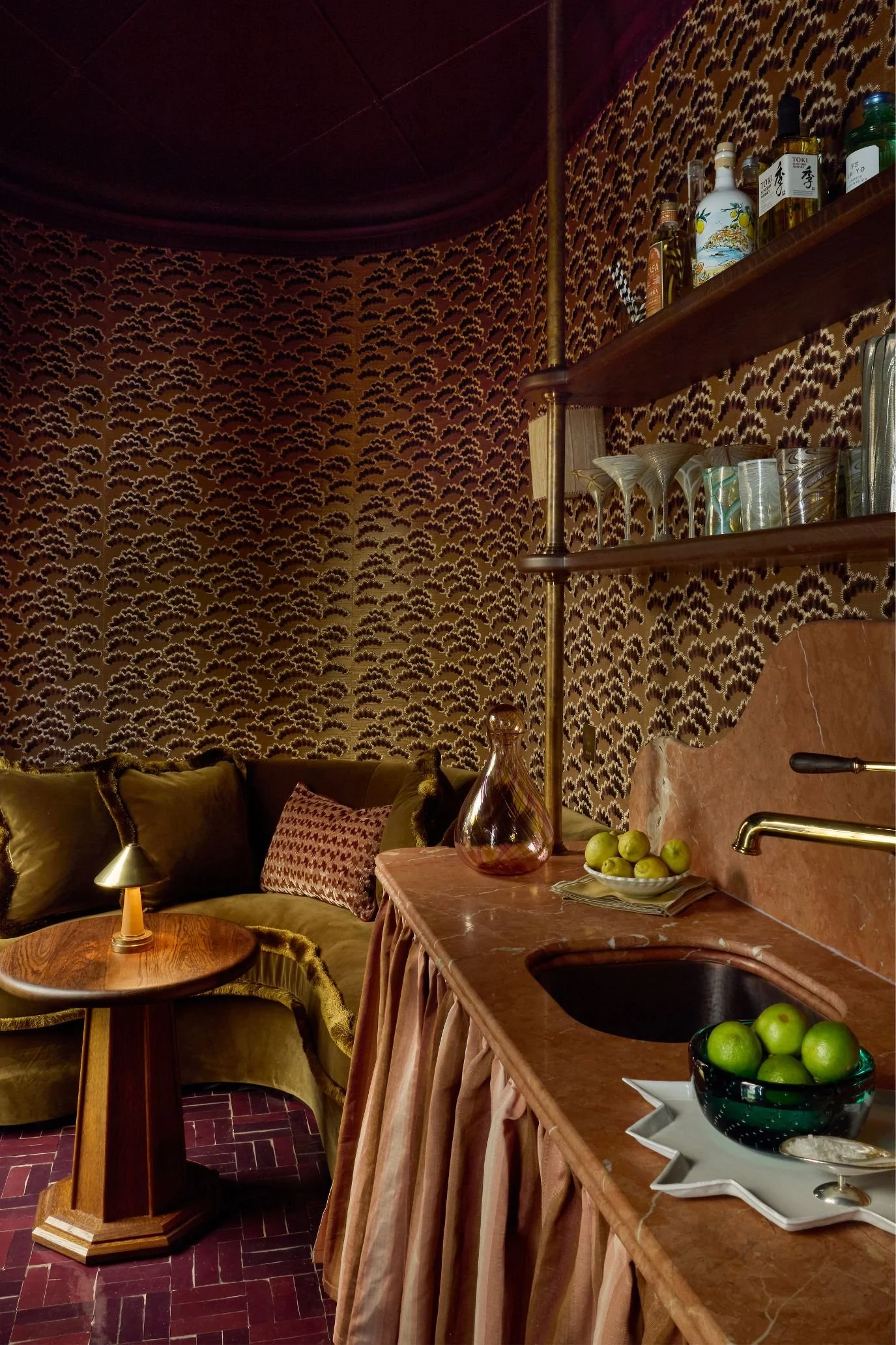 Stylish Home Bars: From Drinks Trolleys, Trays and Bar Carts to Cocktail Corners