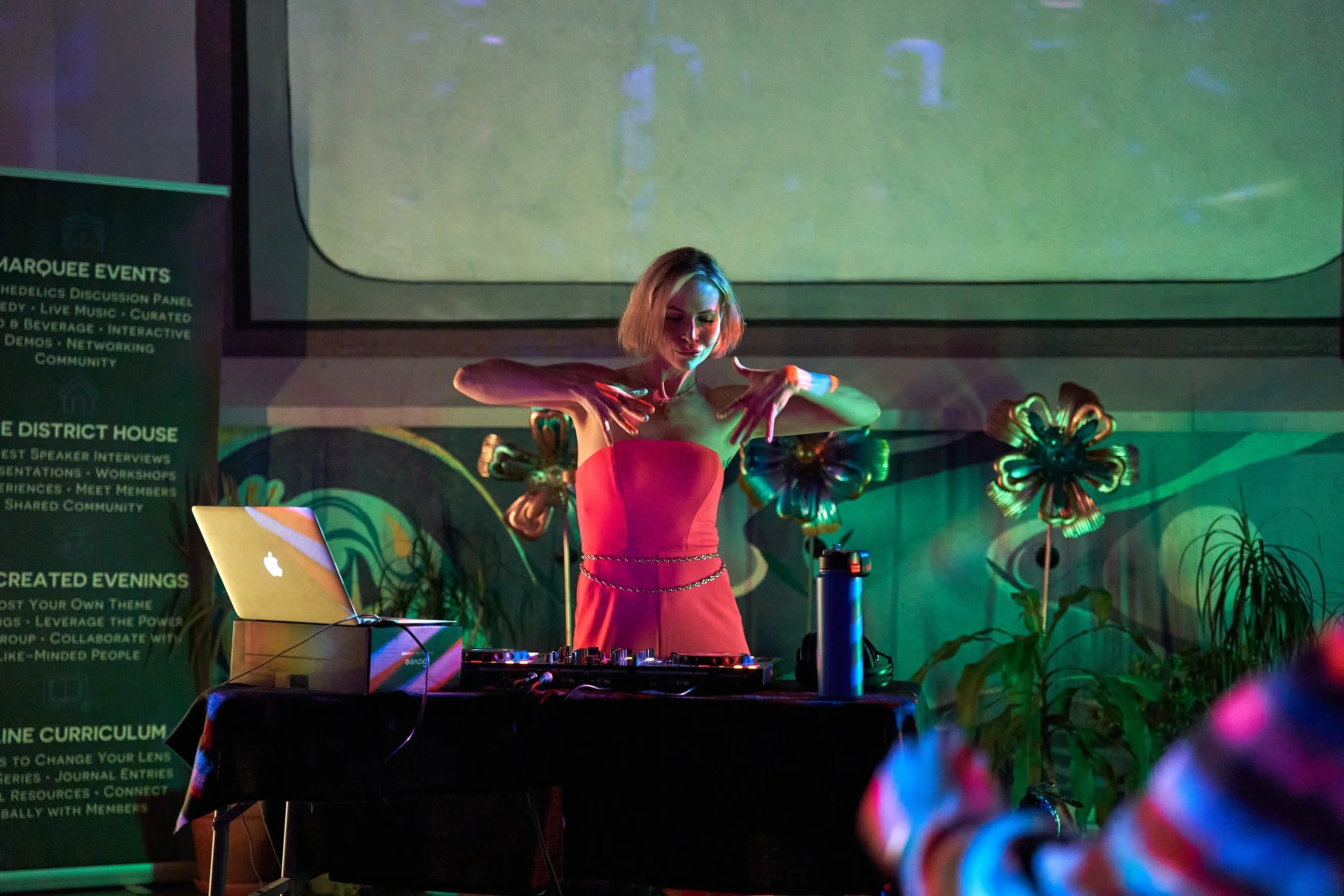 DJ Kat Walsh, Live Music