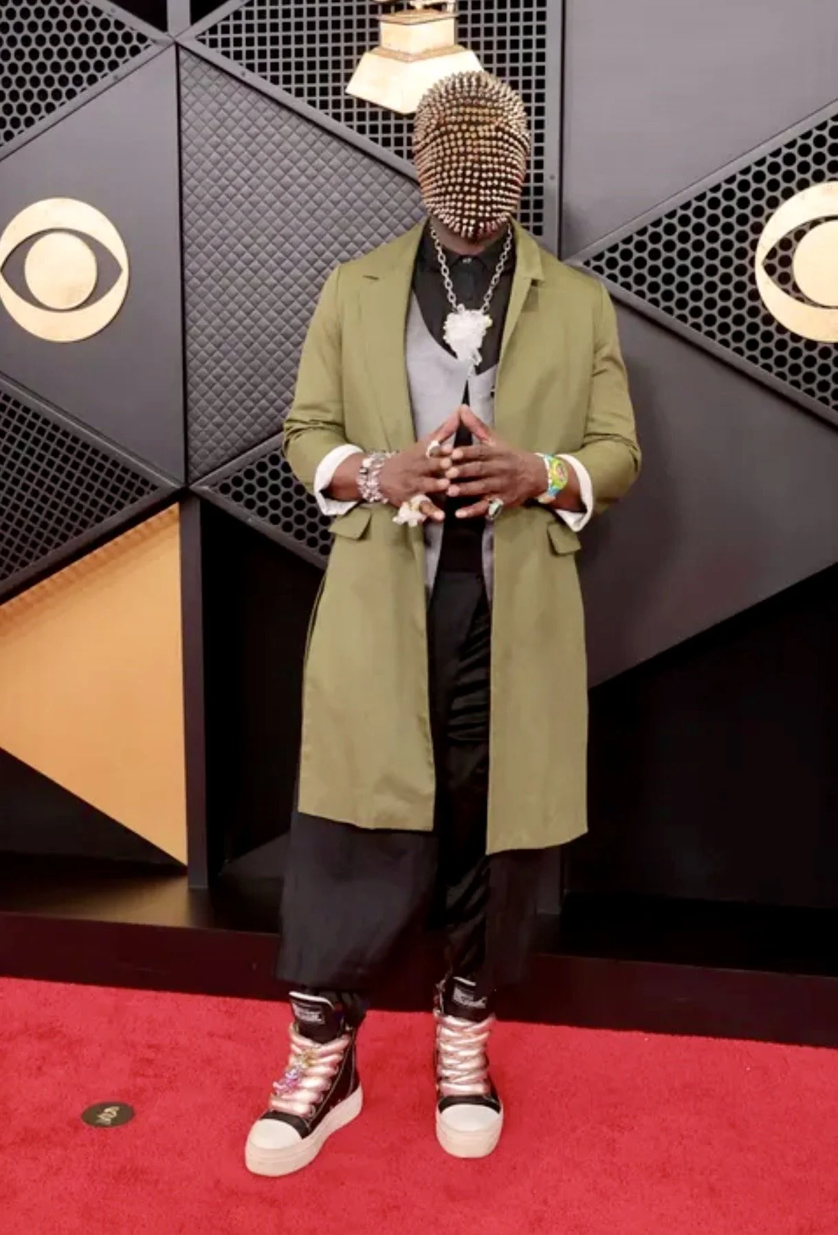 ray angry grammys 2026 red carpet best dressed illumin designs crystal jewelry