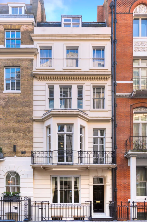 7 Stratton Street