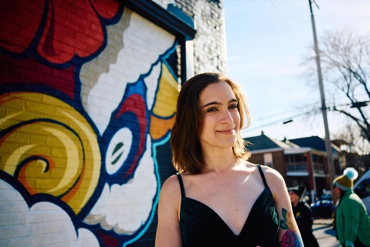 ArielleRebekah_TravisLikesFilm_CafeCaPhe copy.jpeg