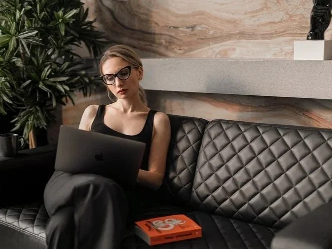 The 2026 Guide to Building a Luxury eLearning Course