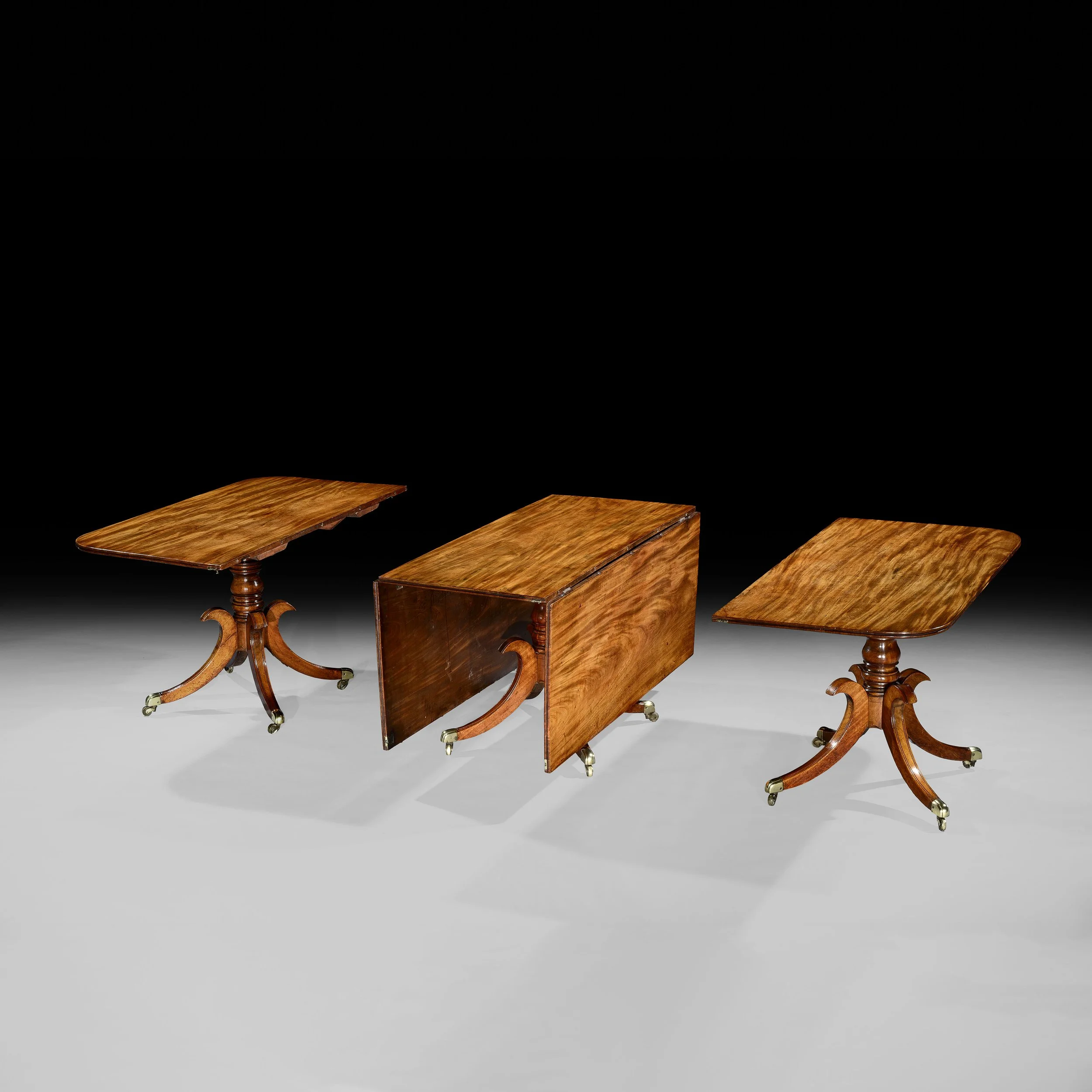 HL04A 3 Pillar Dining Table Construction SQ.JPG