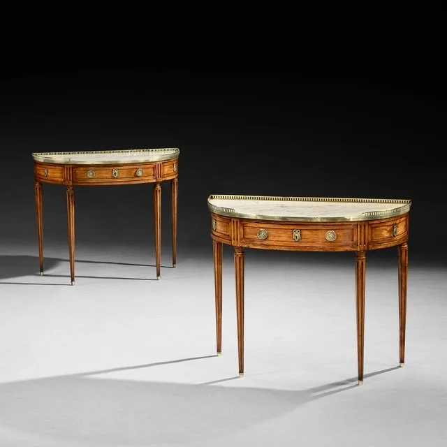 HL13A Pr of Console Tables Pr3Q SQ.JPG