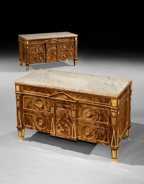 HL05A Pair of Cabinets.JPG