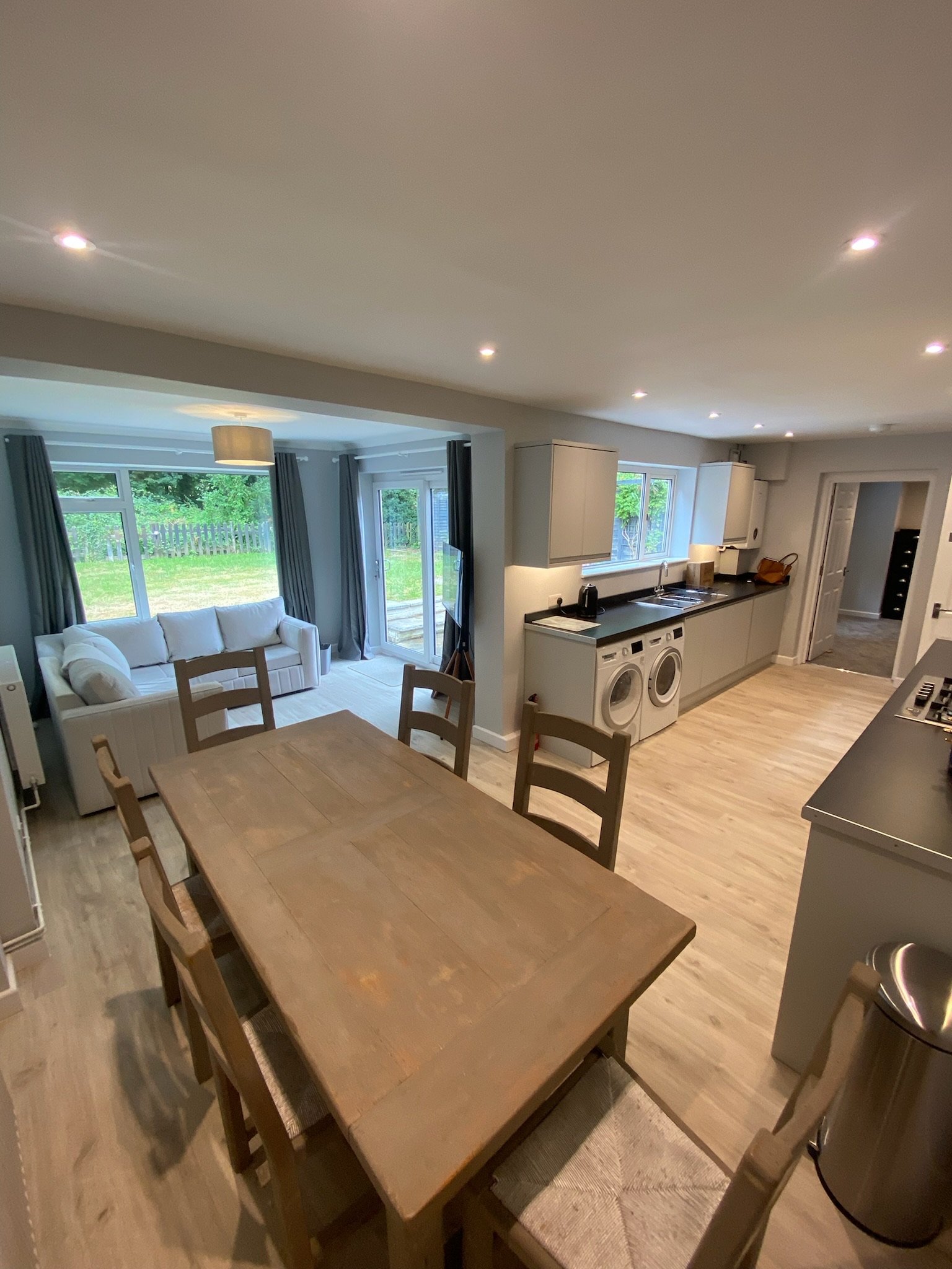 Applegarth 6 Bedroom