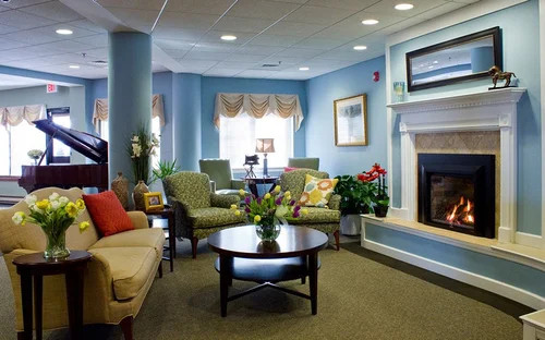Common area lounge at Highlands on the East Side