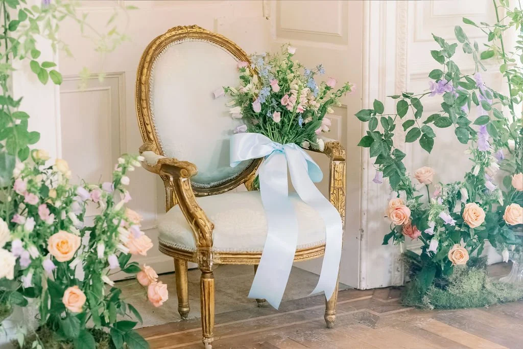 Oxfordshire wedding florist Bridgerton