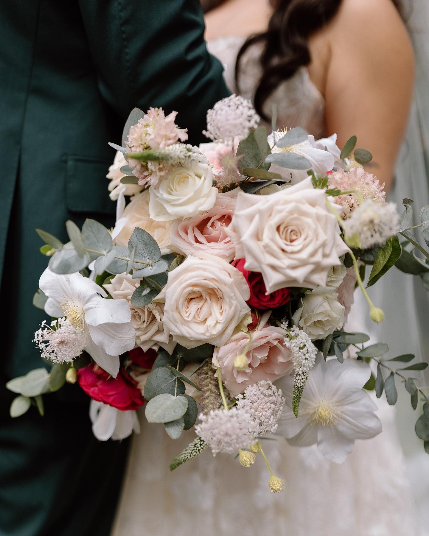 Beautiful Nikita&rsquo;s bouquet truly embraced the language of love 💕

Blush, white, ethereal ivory and touches of magenta, came together in a symphony of glorious roses, scabious, clematis, astilbe, and lacy orlaya grandiflora. 💗🤍💗

Stunning im