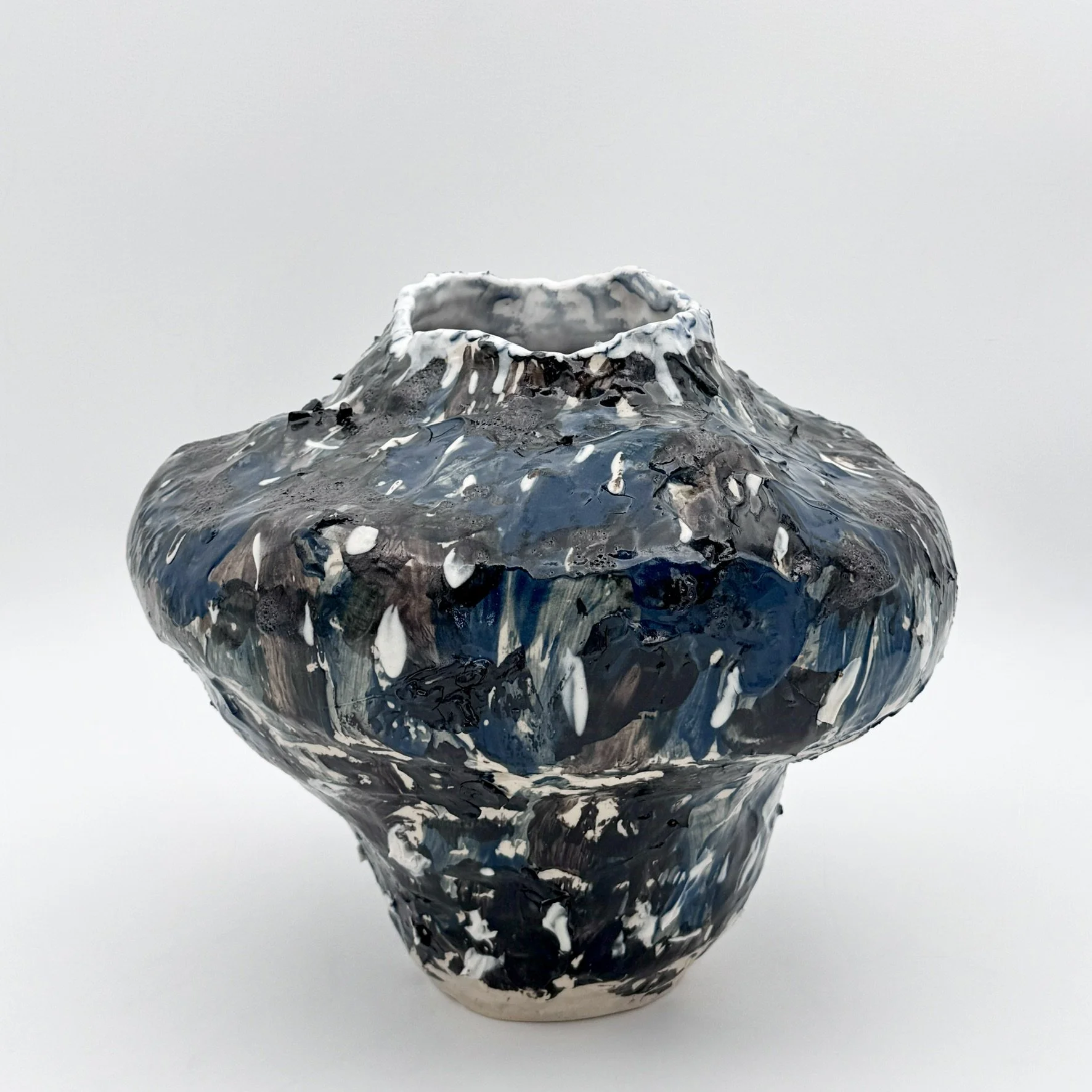 Oyster (Stoneware) 11x11x13"