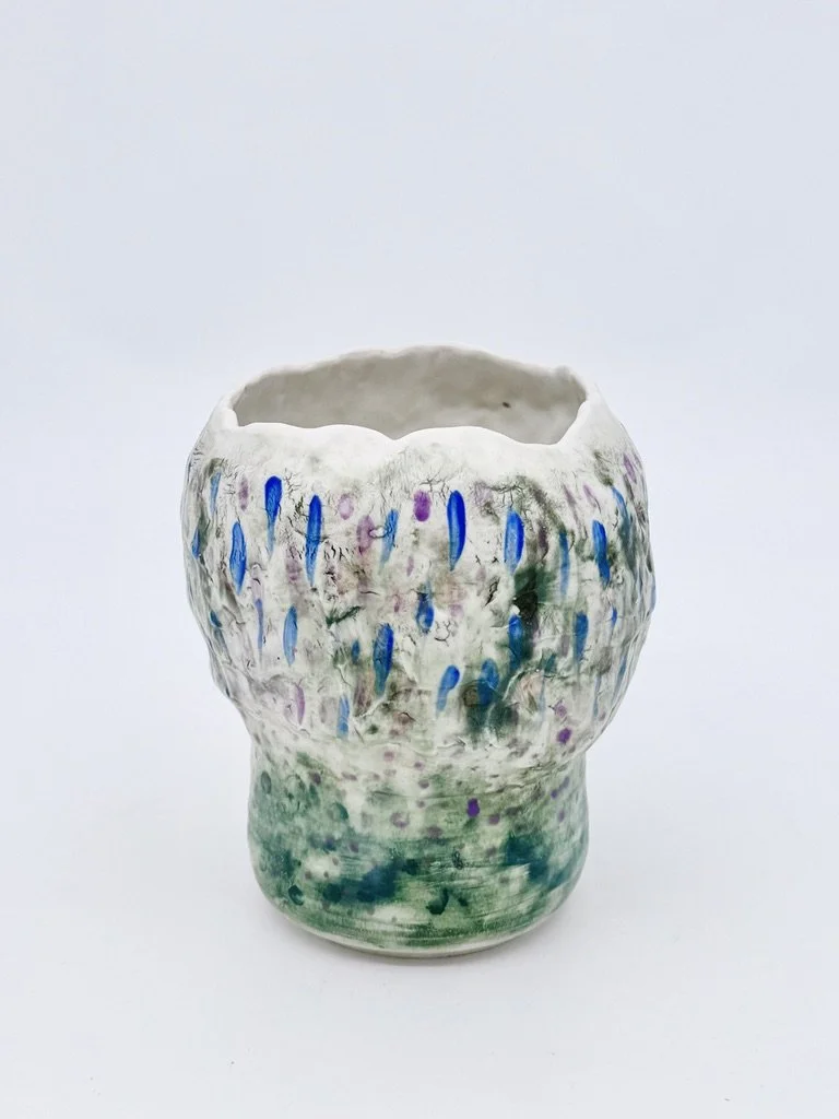 Garden of Summer 
(Porcelain Vessel)
