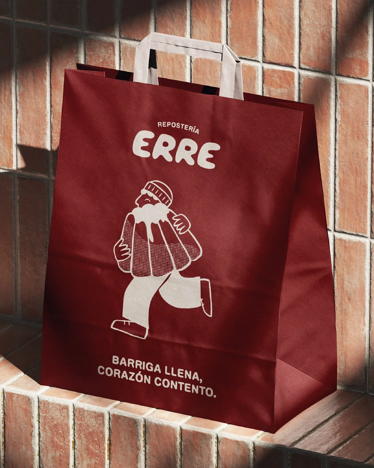 Hemos hecho el branding para @erre__cdmx !!!🧁🍰🍩
Roberta empezó por su cuenta, persiguiendo su pasión por la repostería. Ahora ofrece postres artesanales de calidad y productos de temporada. La hemos ayudado a consolidarse com
