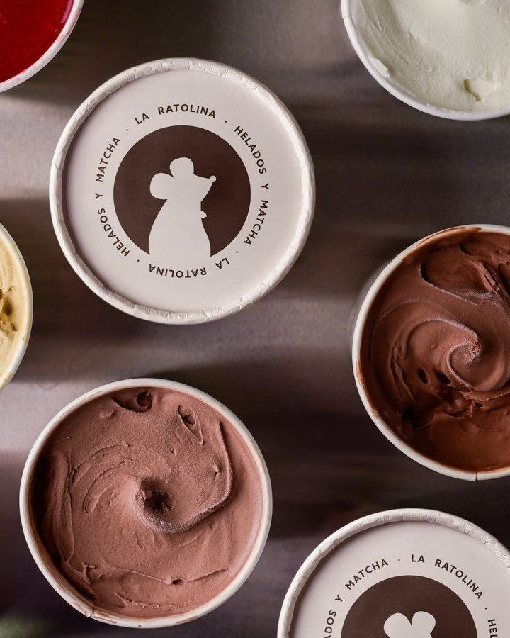 Dise&ntilde;o de branding para @laratolina_ !!! Una helader&iacute;a en Fr&iacute;as, que va a tener helados de alta calidad y muy buen matcha!!!🍦🍵🐭