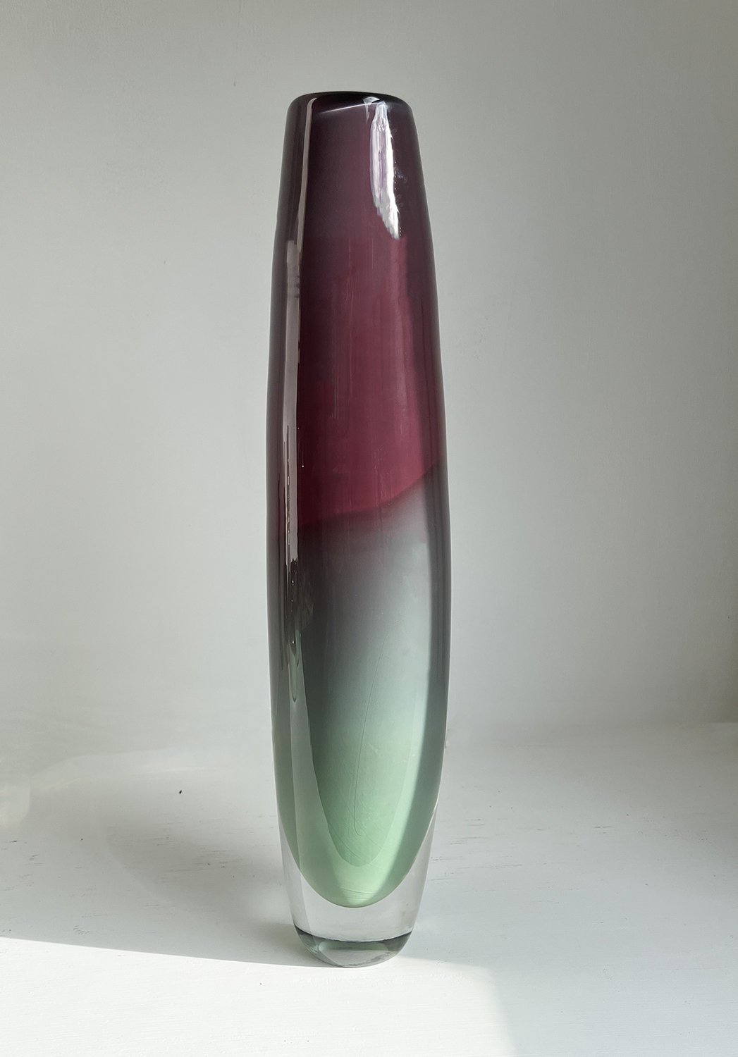 Maroon-crystal-Vase.jpg