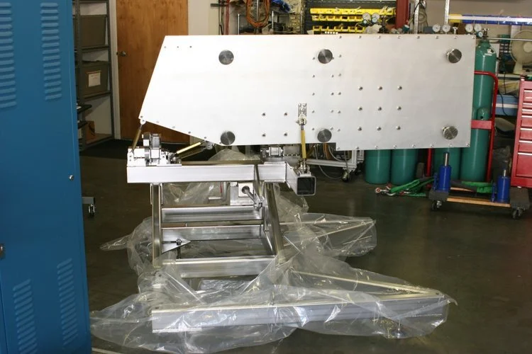 Custom cantilever and trunnion carts for material handling, inspection ...
