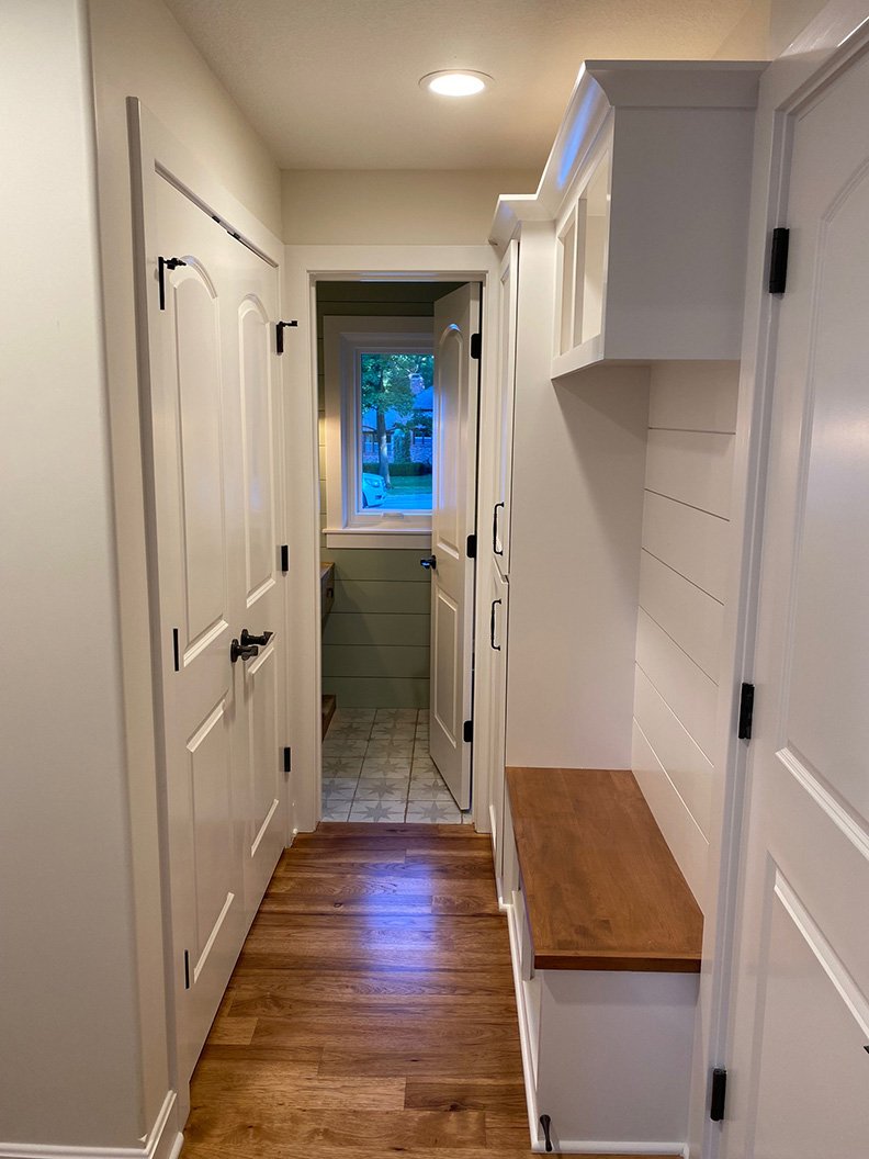 Mudroom Half-bathroom