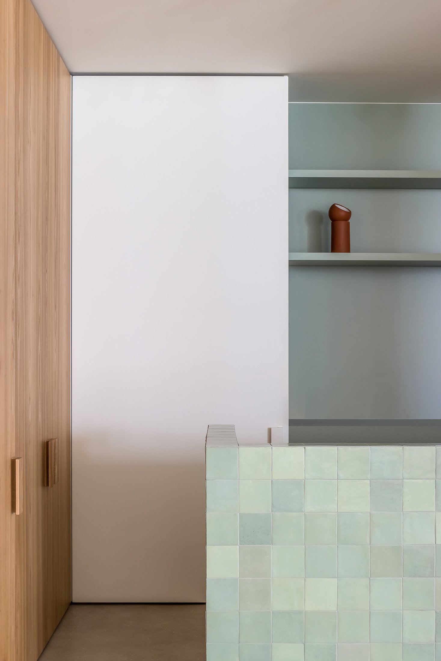 Detail front desk