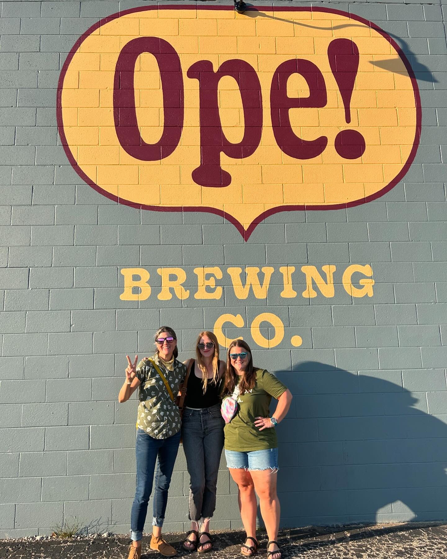 🍻Ope! We are THRILLED to announce you&rsquo;ll be seeing us a lot this summer @opebrewingco who we love and also are our neighbors! 🙋🏻&zwj;♀️

🏐 Catch us tomorrow for Wednesday night volleyball 5-8 slangin that wood-fired good good AND we&rsquo;r