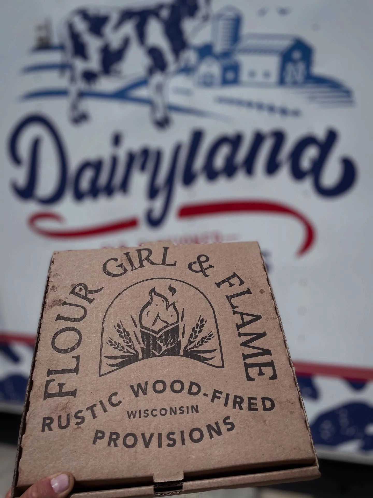 🍔 On Wednesdays we get thicccc and this week we&rsquo;re celebrating a restaurant RE-OPENING which in itself is huge but this particular restaurant we&rsquo;ve got a 15 year history with. ⏳

Long before Flour Girl and Dairyland were neighbors @zocal