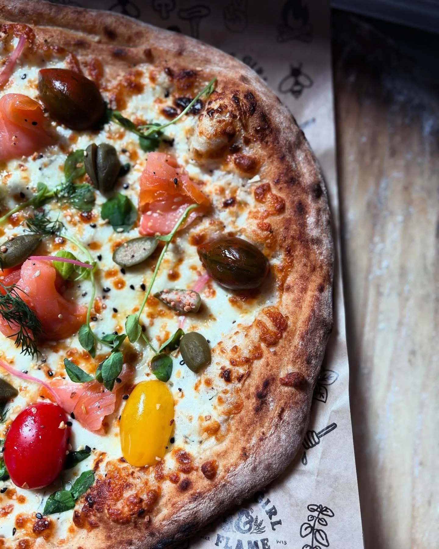 🎣 Trawling right into the weekend with a sourdough spesh we might just be a little bit obsessed with + Lobster! I hardly know her.. as long as she lasts 🦞

Pop it like it&rsquo;s Lox- cracked black pepper &amp; preserved lemon cream cheese base, Wi