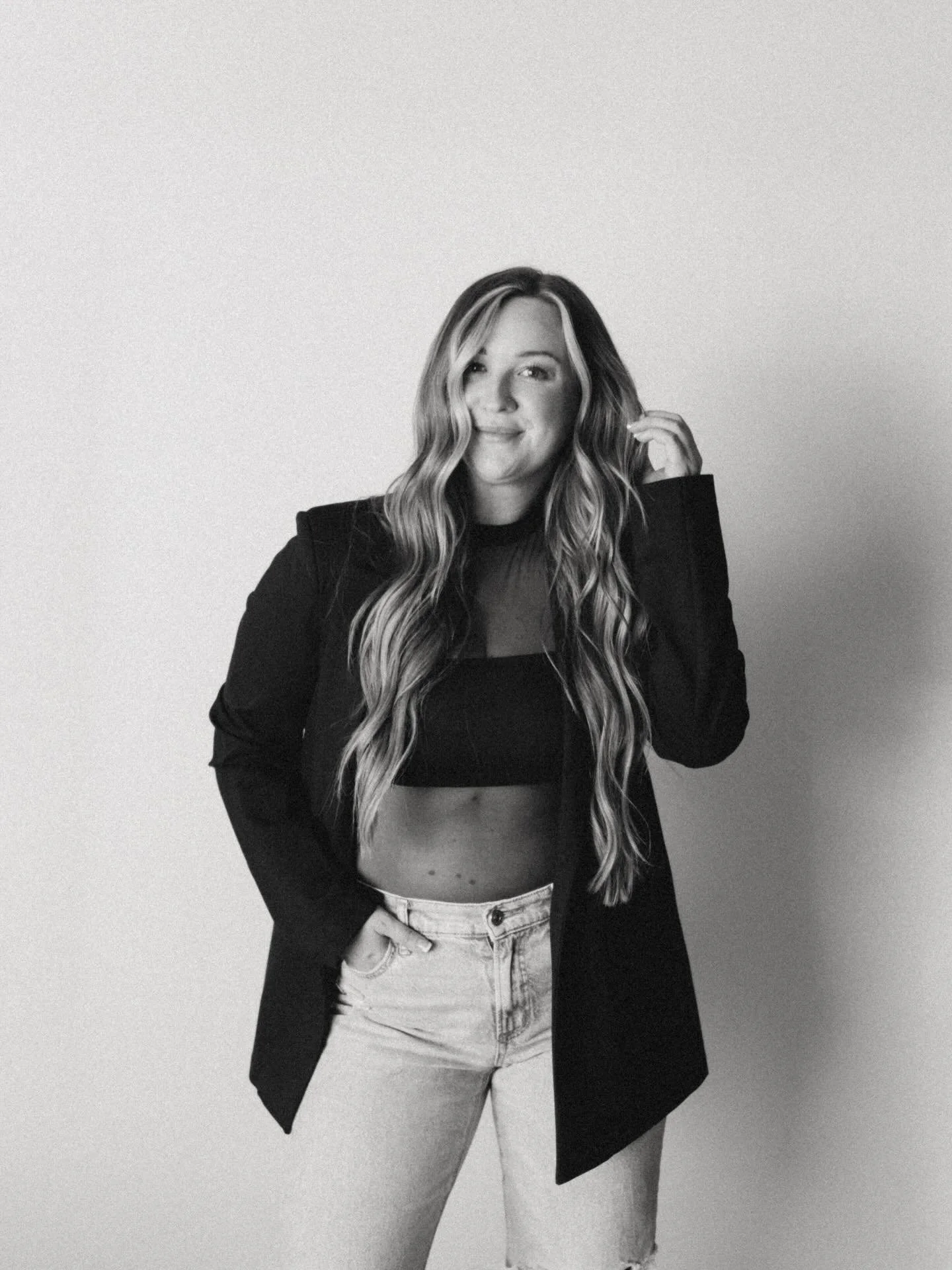 So excited to finally share my website 🤍
All things salon services, bridal hair &amp; extensions
Link in bio ✨