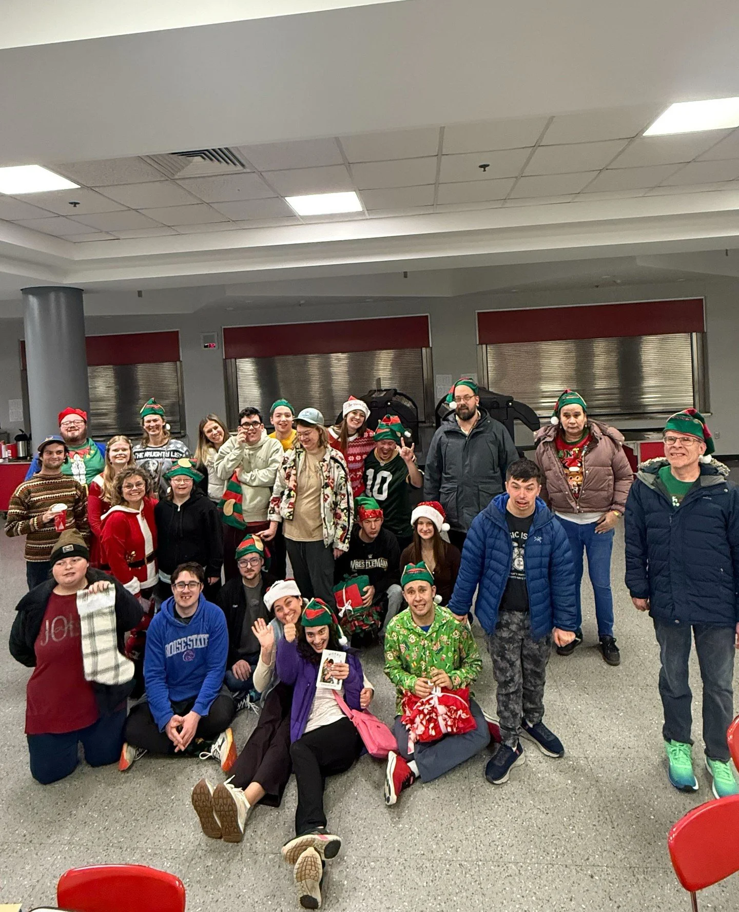 Merry Christmas! 🎄🎅🏻❄️⁠
⁠
Love,⁠
⁠
Belong Co. ❤️