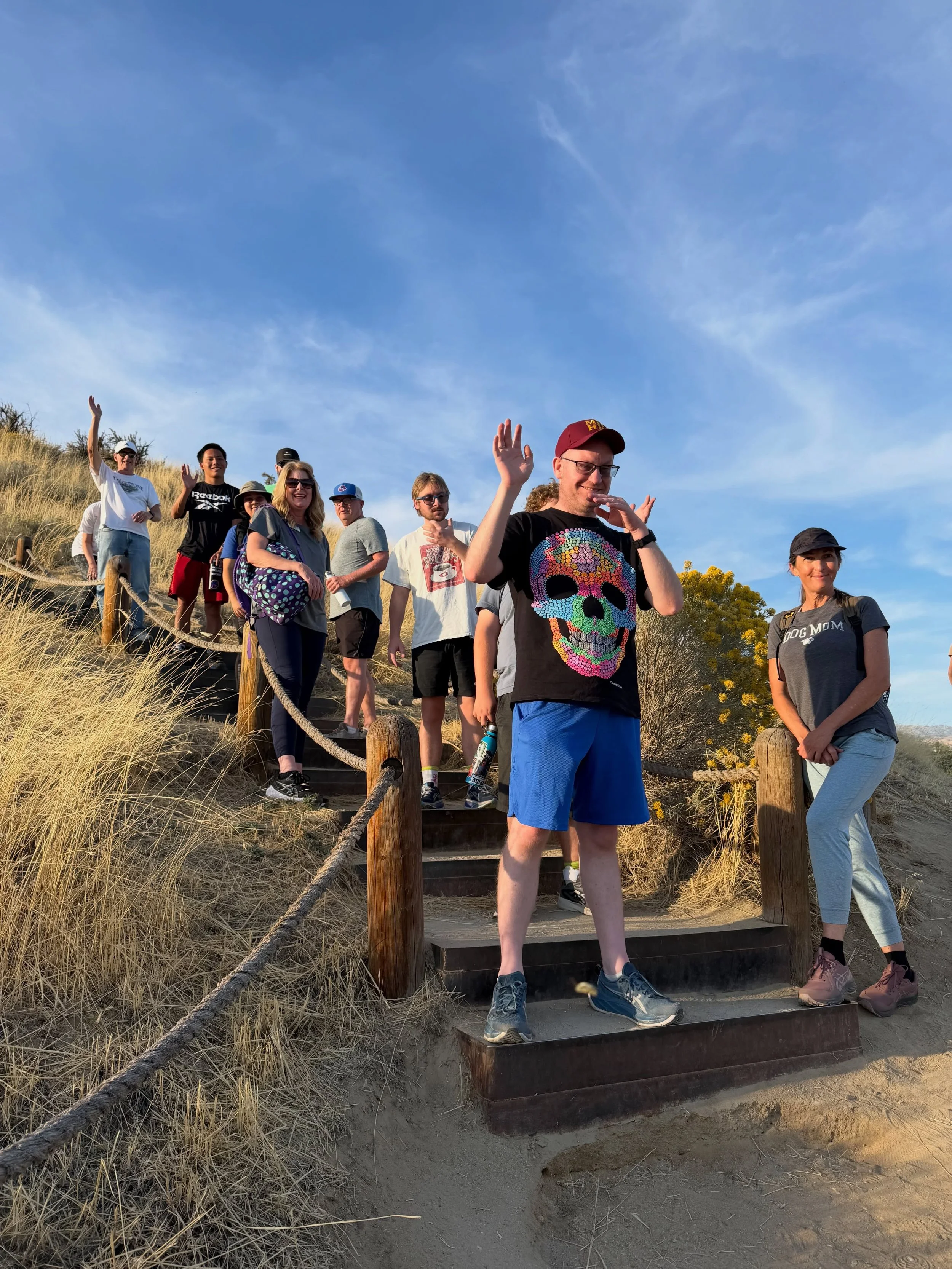 Kicking off our fun fall events with a classic!! Thank you for everyone who joined us for the fall foothills hike last night 🥾🍁🍂