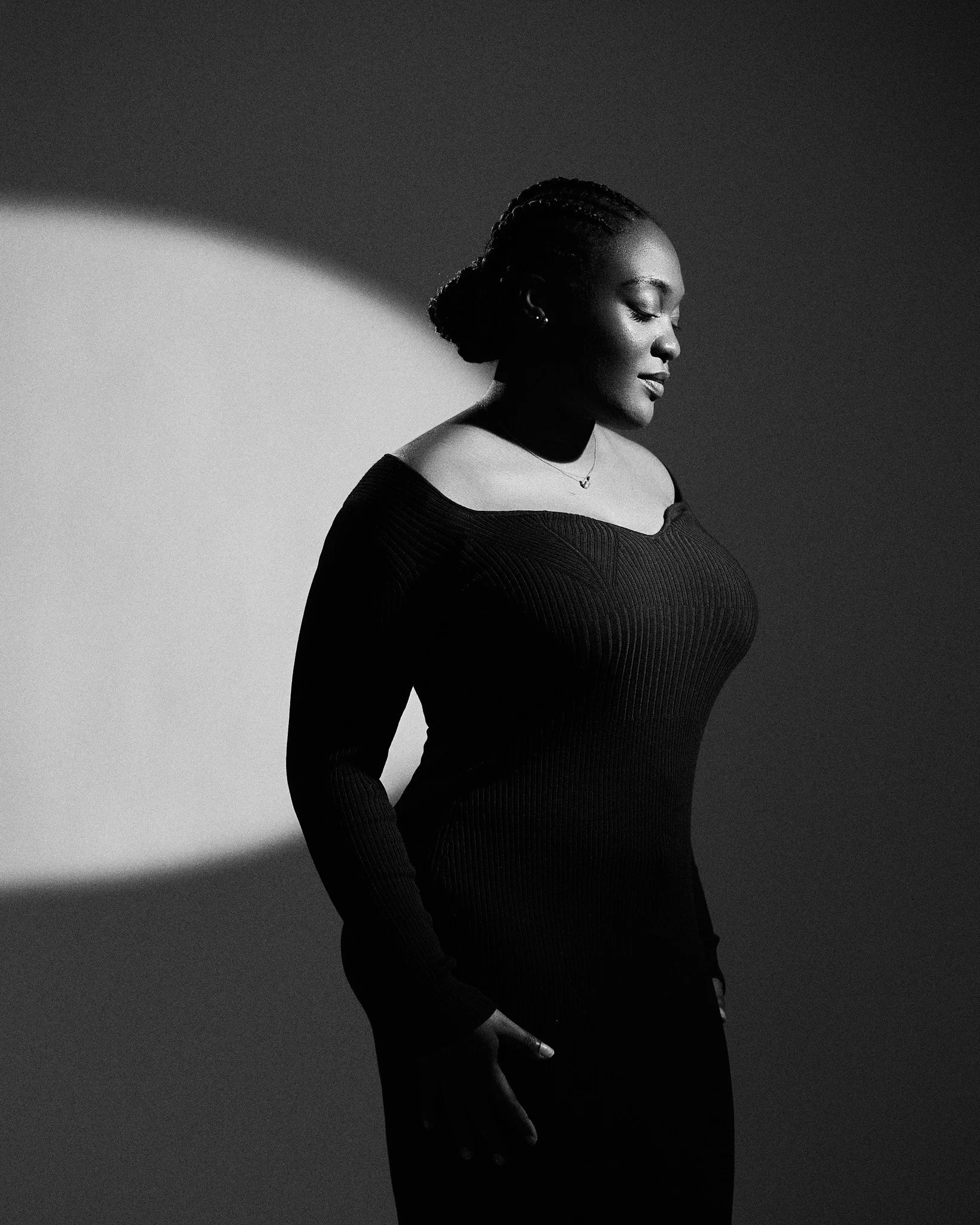 portrait-photographer-studio-session-ARIKE.jpg