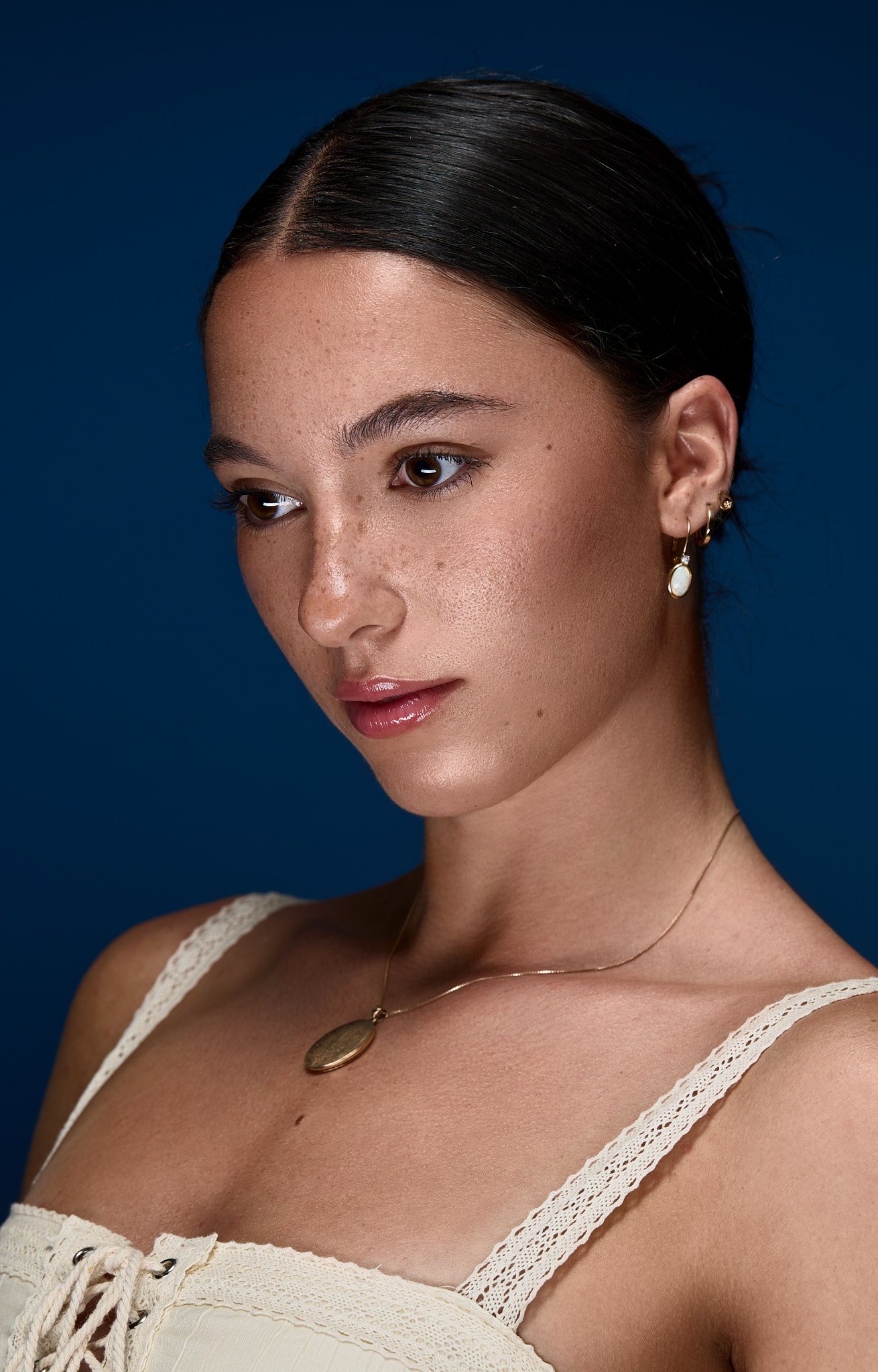 portrait-photographer-studio-session-Nikki 2.jpg